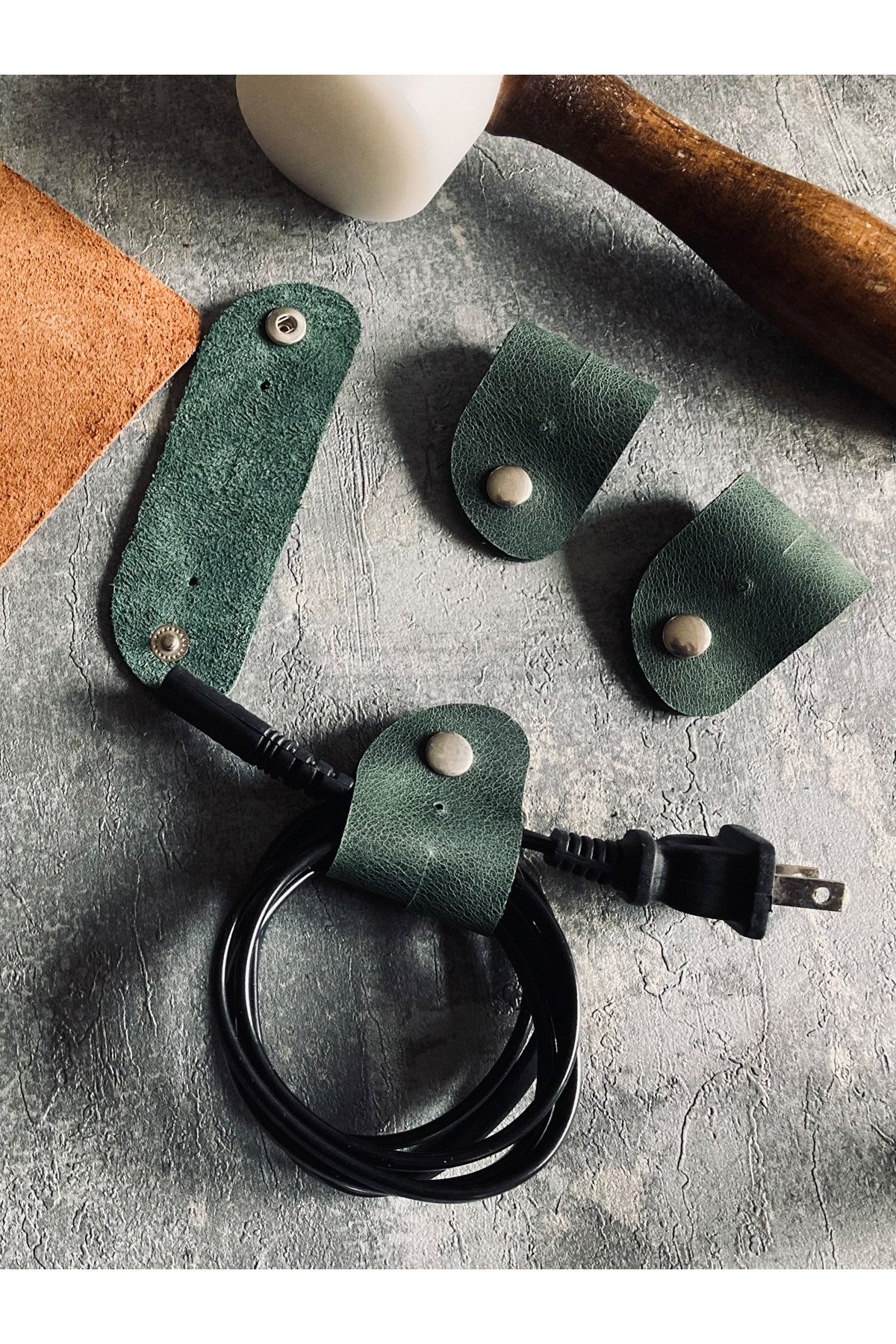 Set of 4 Genuine Leather Large Cable Holder | Bretya Leather - Dark Green