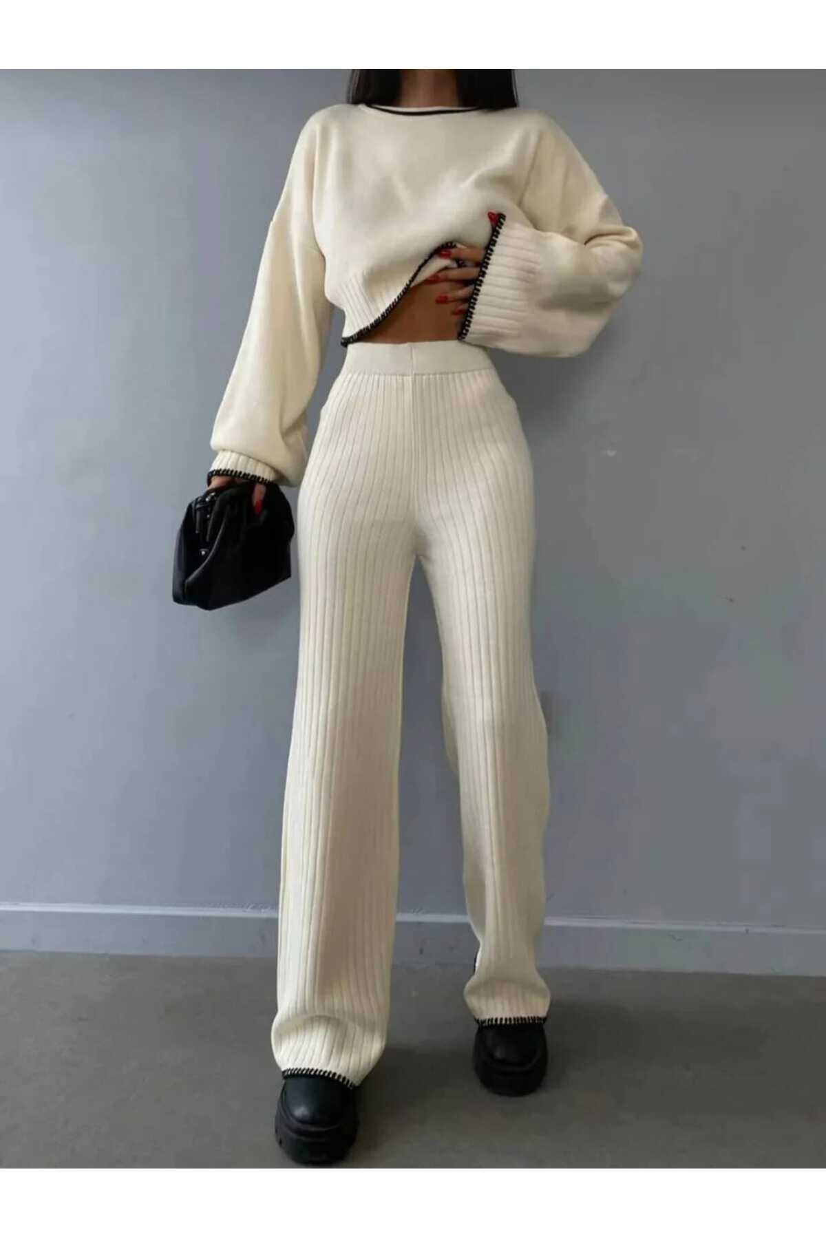 Krem Önü Nakış Detaylı Triko Pantolon Takım
