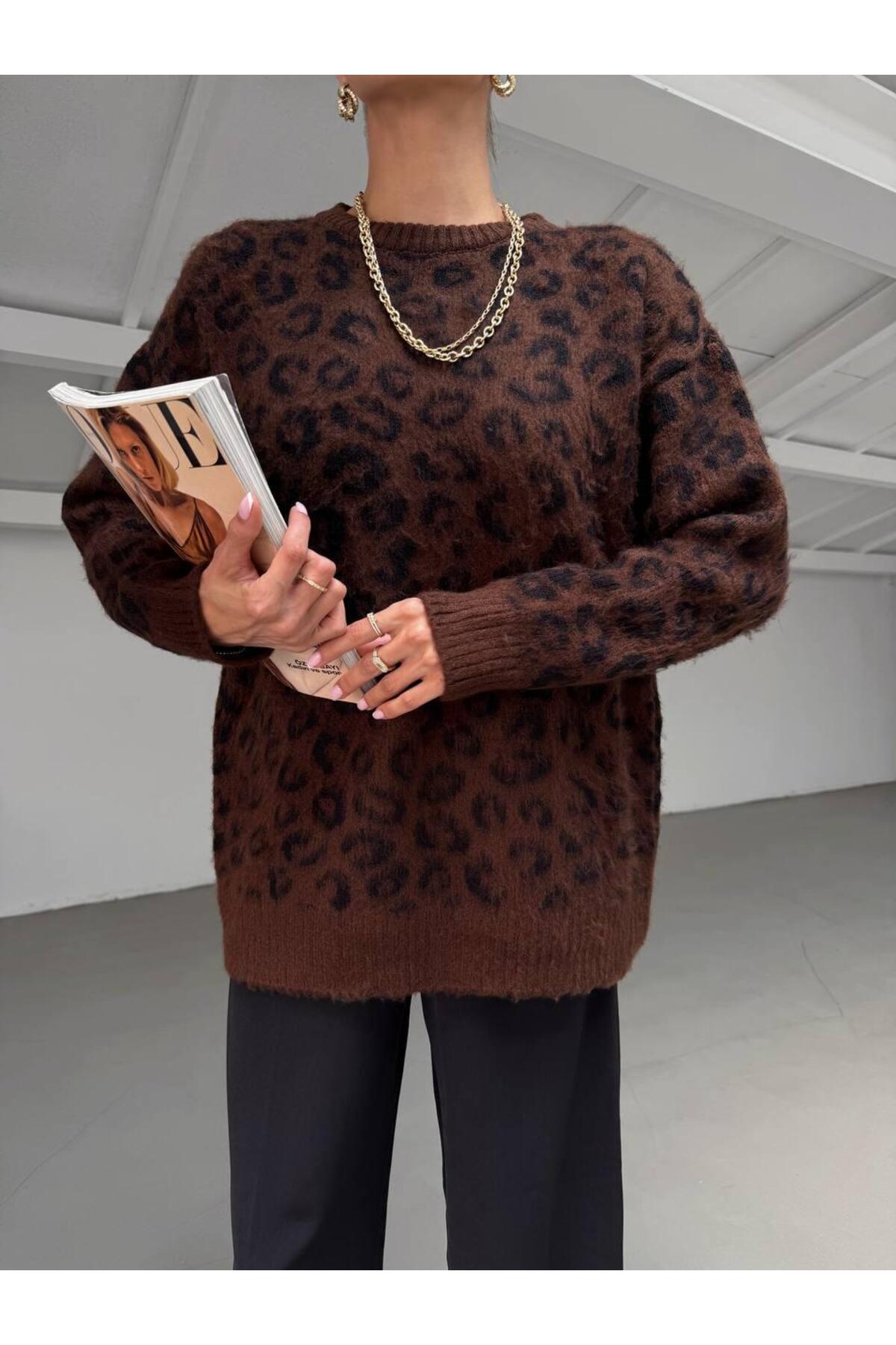 DGN'S LEOPAR DESENLİ BİSİKLET YAKA KADIN UZUN TRİKO KAZAK