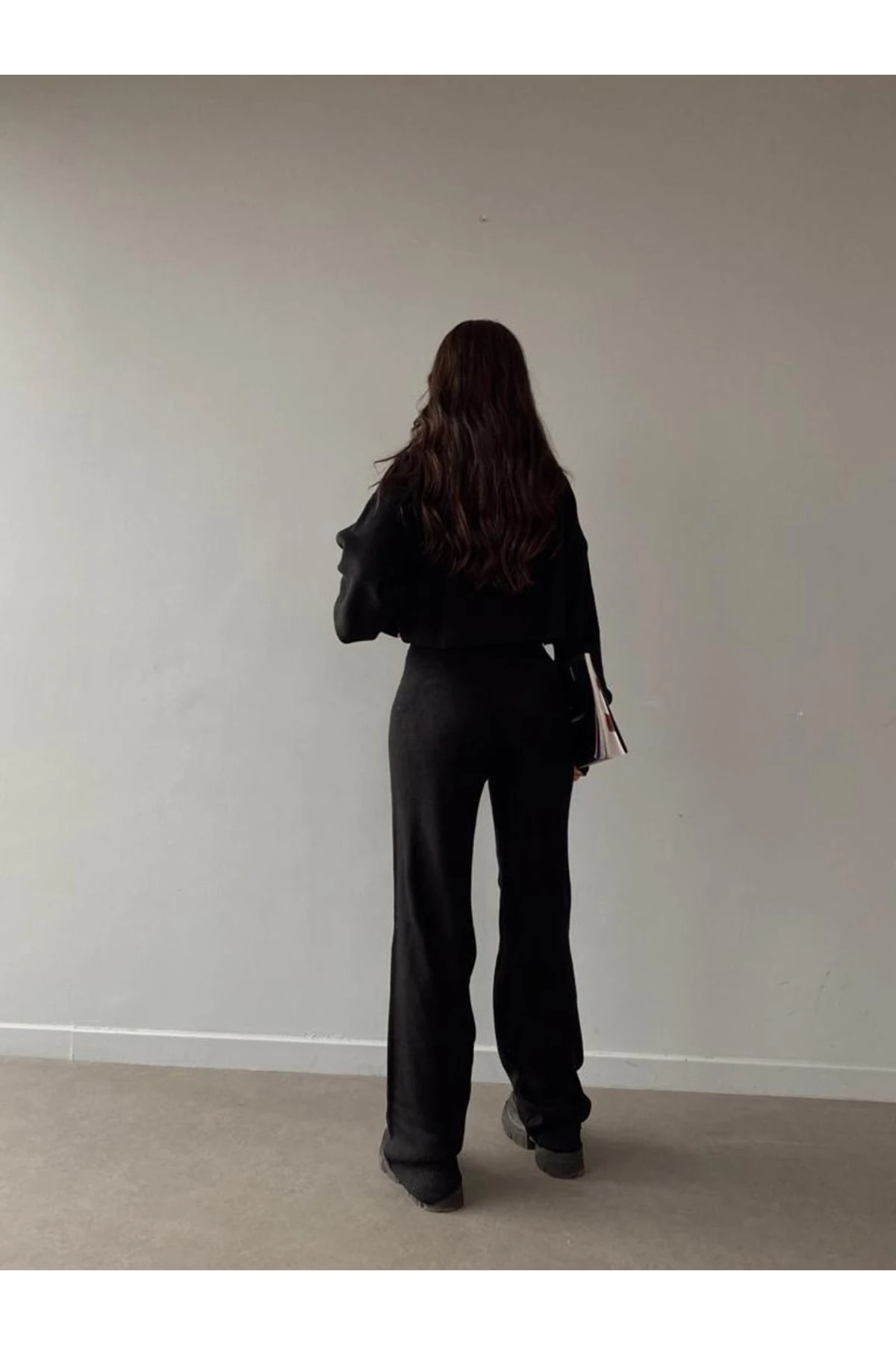 Mooi Butik Balıkçı Yaka Parmak Geçirmeli Alt Üst Sartre Takım 2978 Siyah