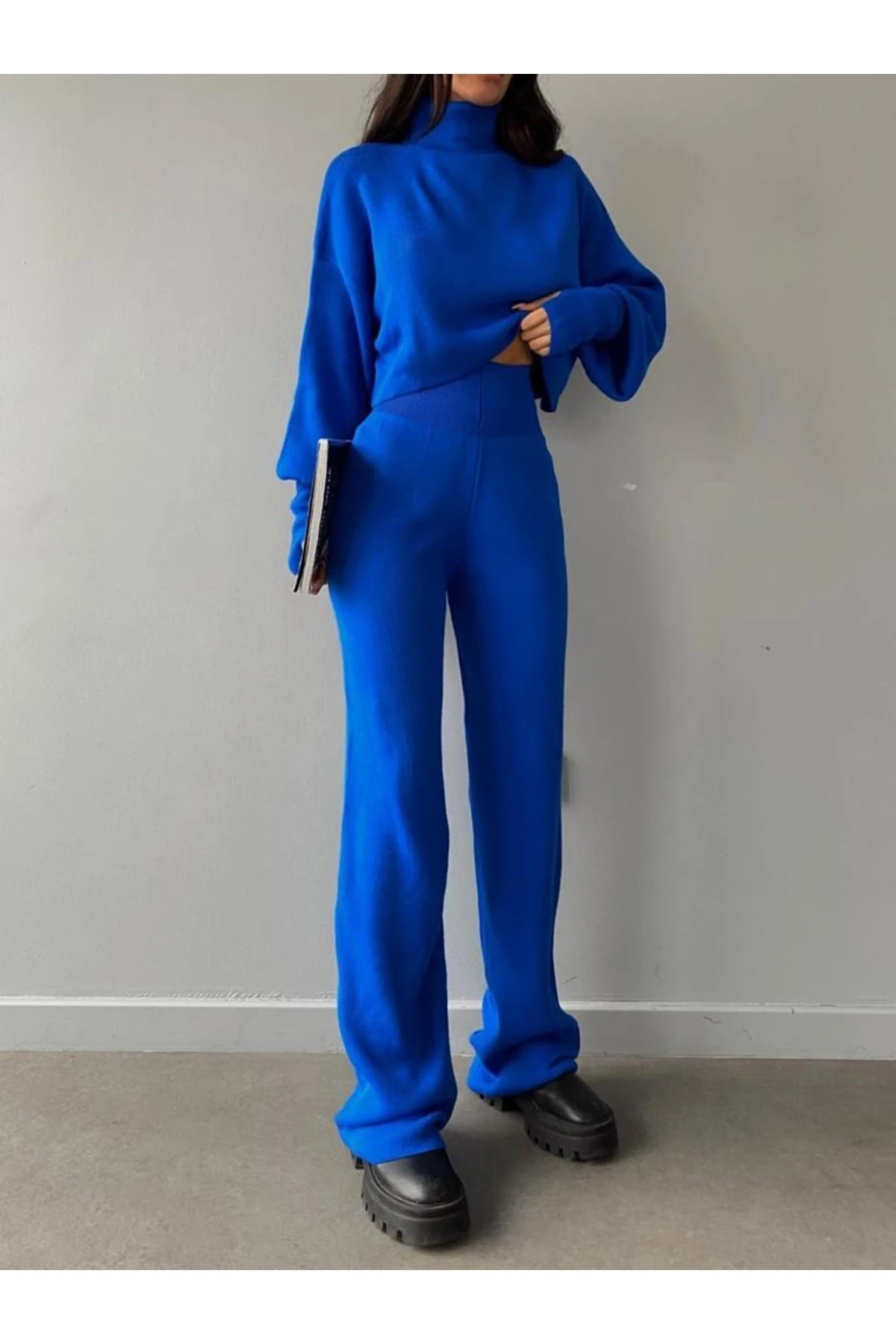 Mooi Butik Balıkçı Yaka Parmak Geçirmeli Alt-üst Sartre Takım 2978 - Mavi