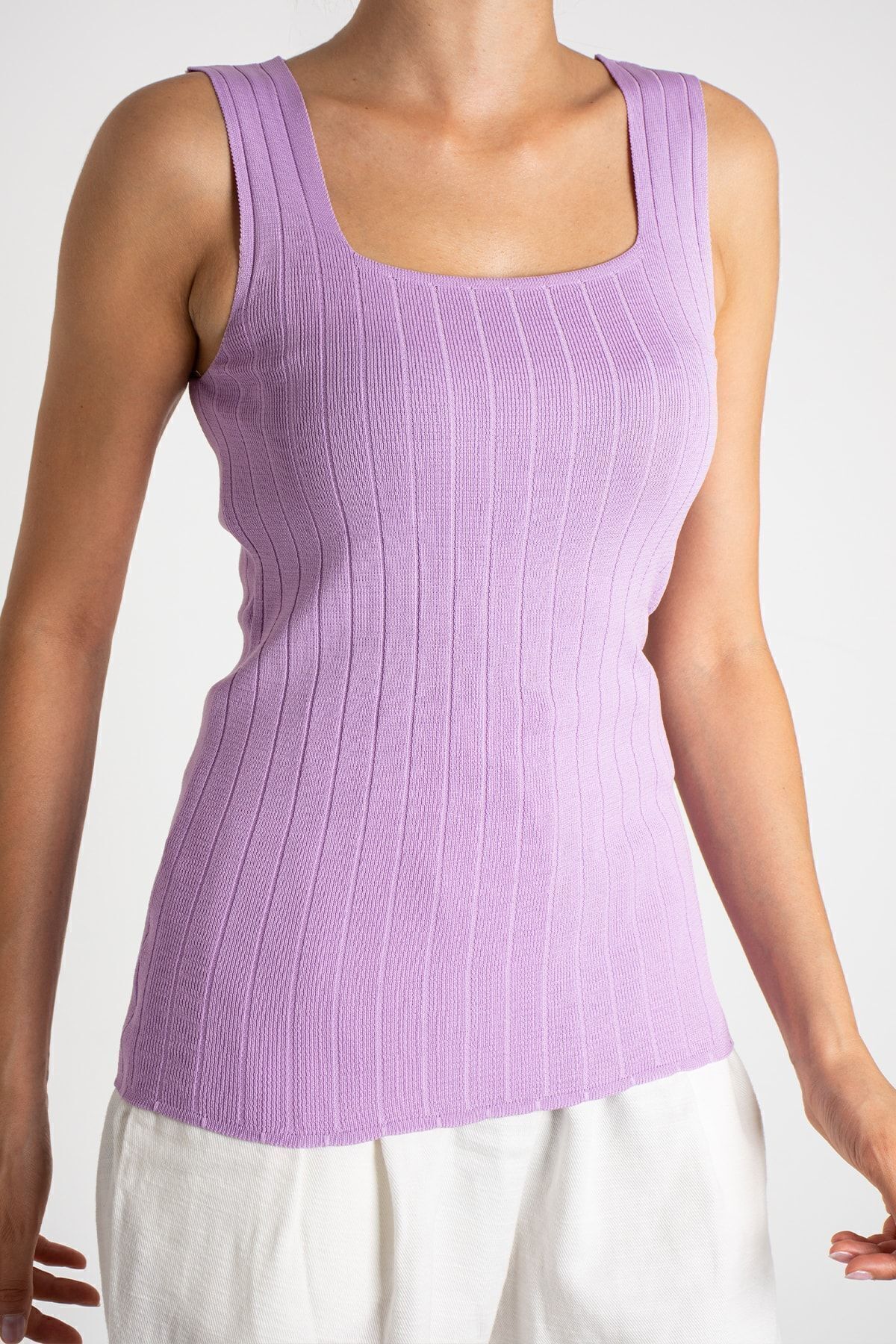 Arvila Kadın Kolsuz Bluz Kalın Askılı Atlet Ince Yazlık Kare Yaka Triko