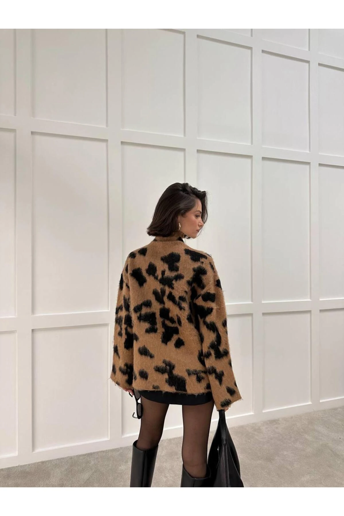 DGN'S KENDİNDEN BOĞAZLI LEOPAR DESENLİ KADIN TRİKO KAZAK
