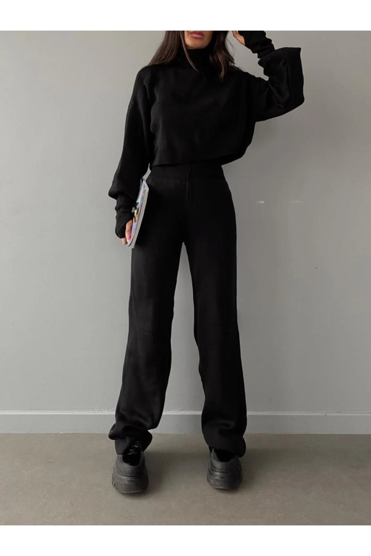 Mooi Butik Balıkçı Yaka Parmak Geçirmeli Alt Üst Sartre Takım 2978 Siyah