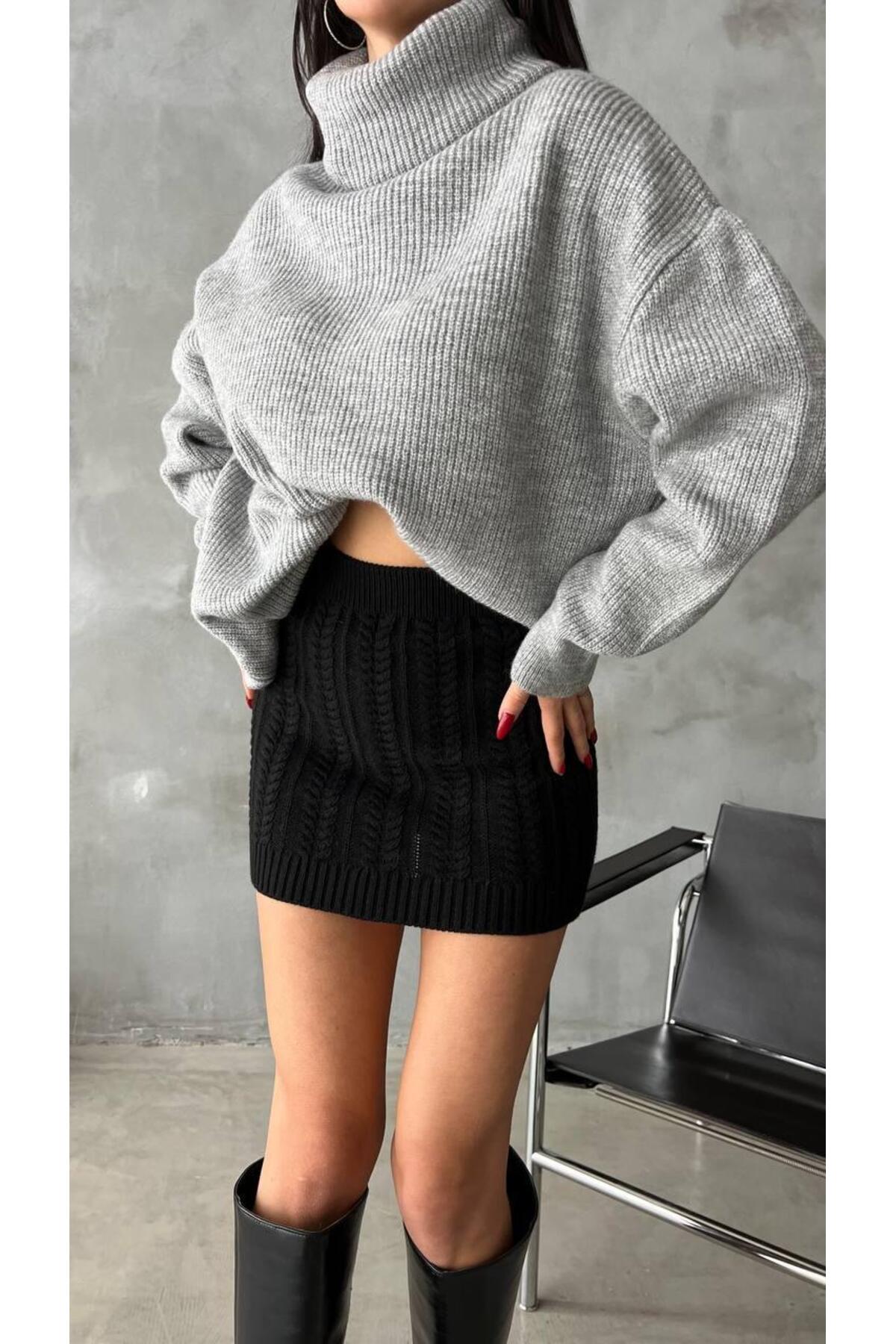 KADIN BOĞAZLI OVERSİZE TRİKO KAZAK