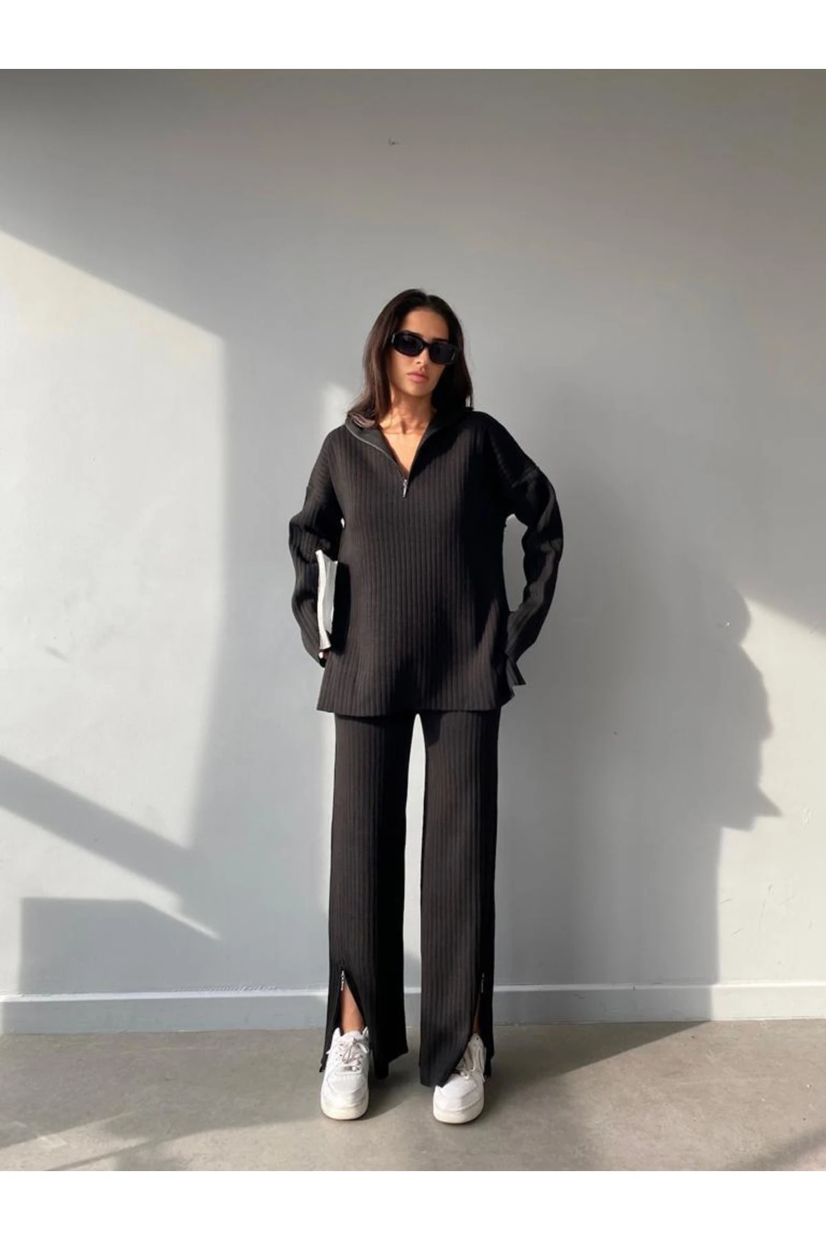 Mooi Butik Geniş Fitilli Önü Fermuarlı Paçası Yırtmaçlı Grasse Takım 8731 - Siyah