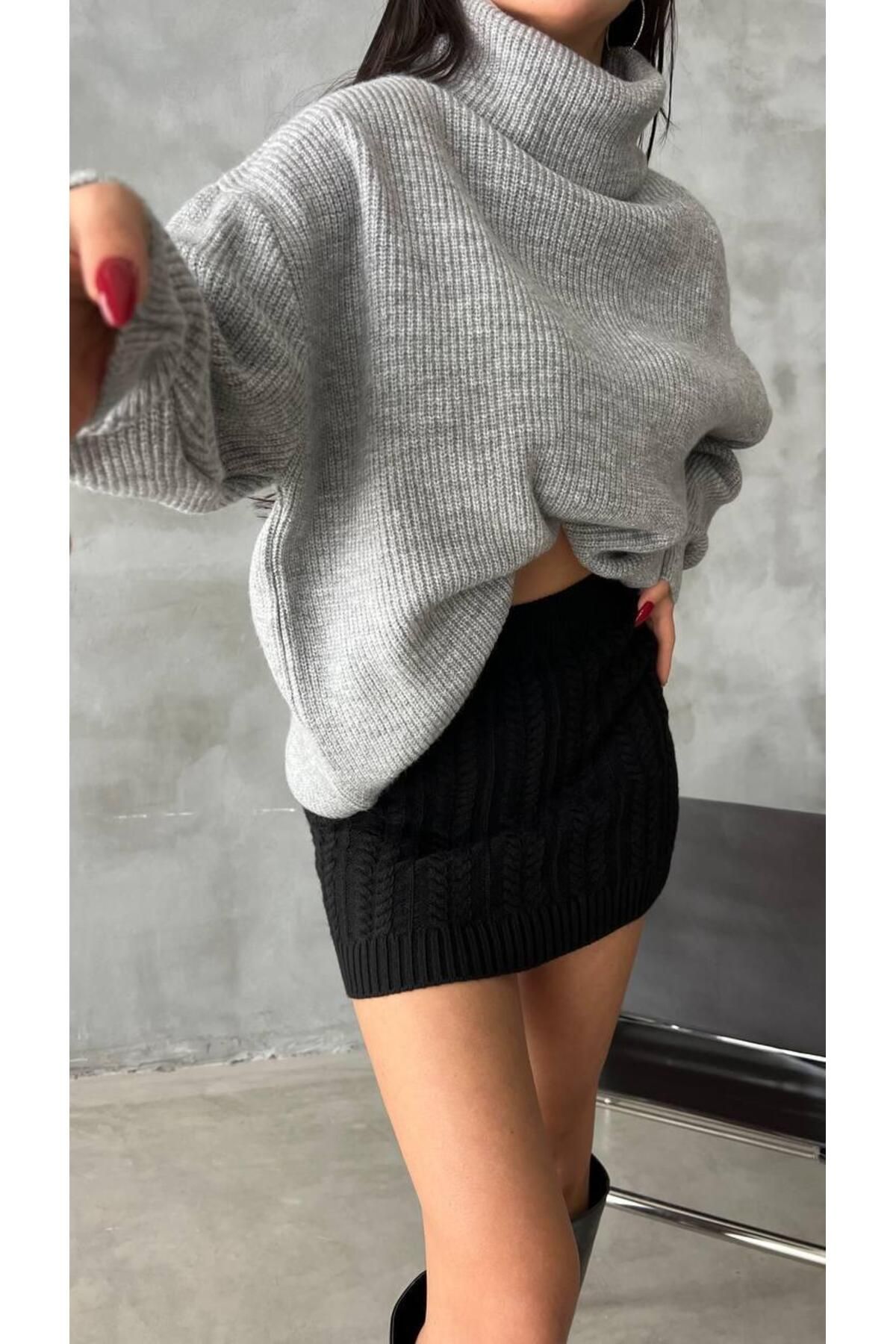 KADIN BOĞAZLI OVERSİZE TRİKO KAZAK