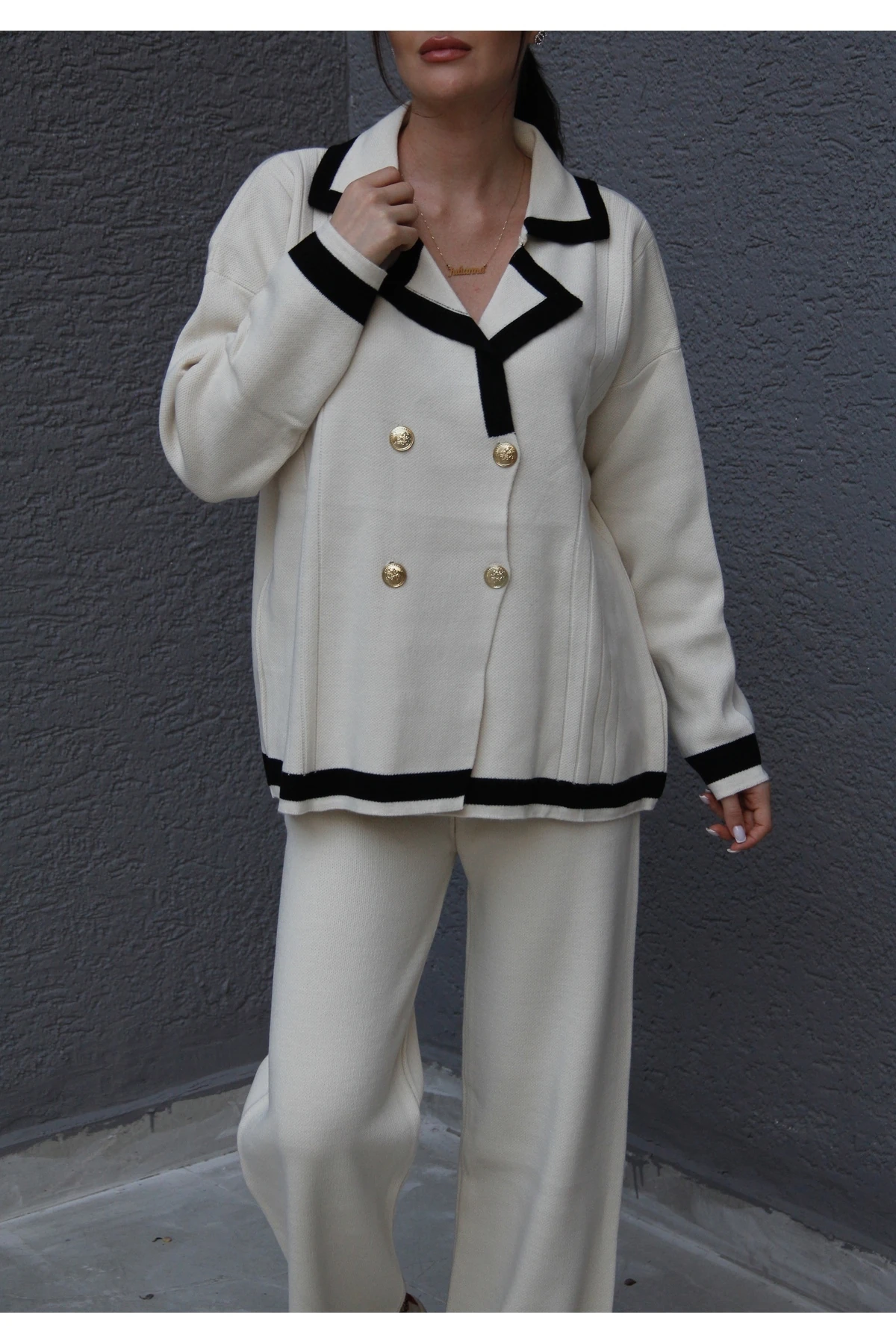 Standart Beden(Oversize) Gold Dört Düğmeli Kruvaze Hırka Pantolon Akrilik Triko Takım