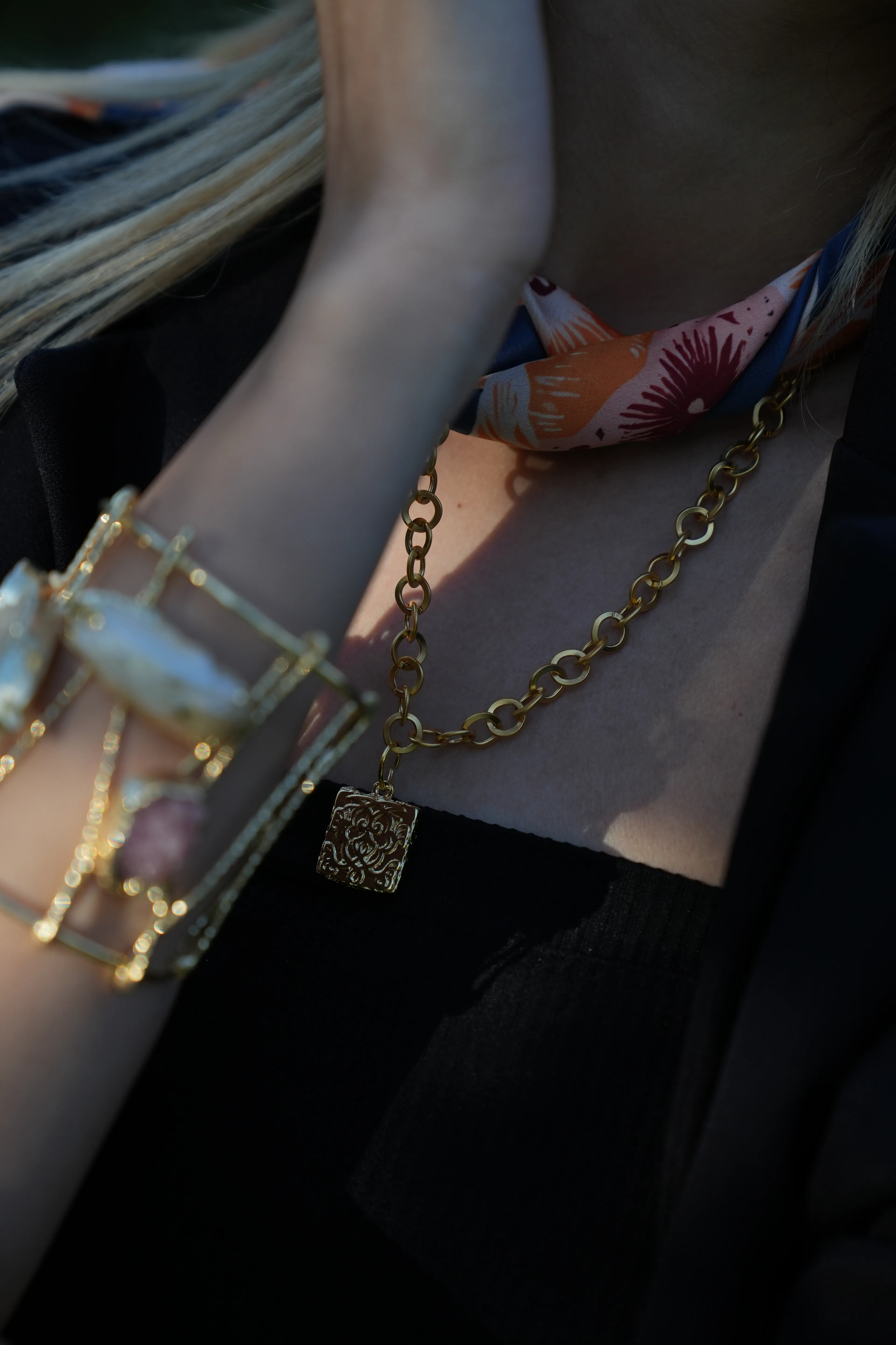 SATEN FULAR TASARIM KOLYE