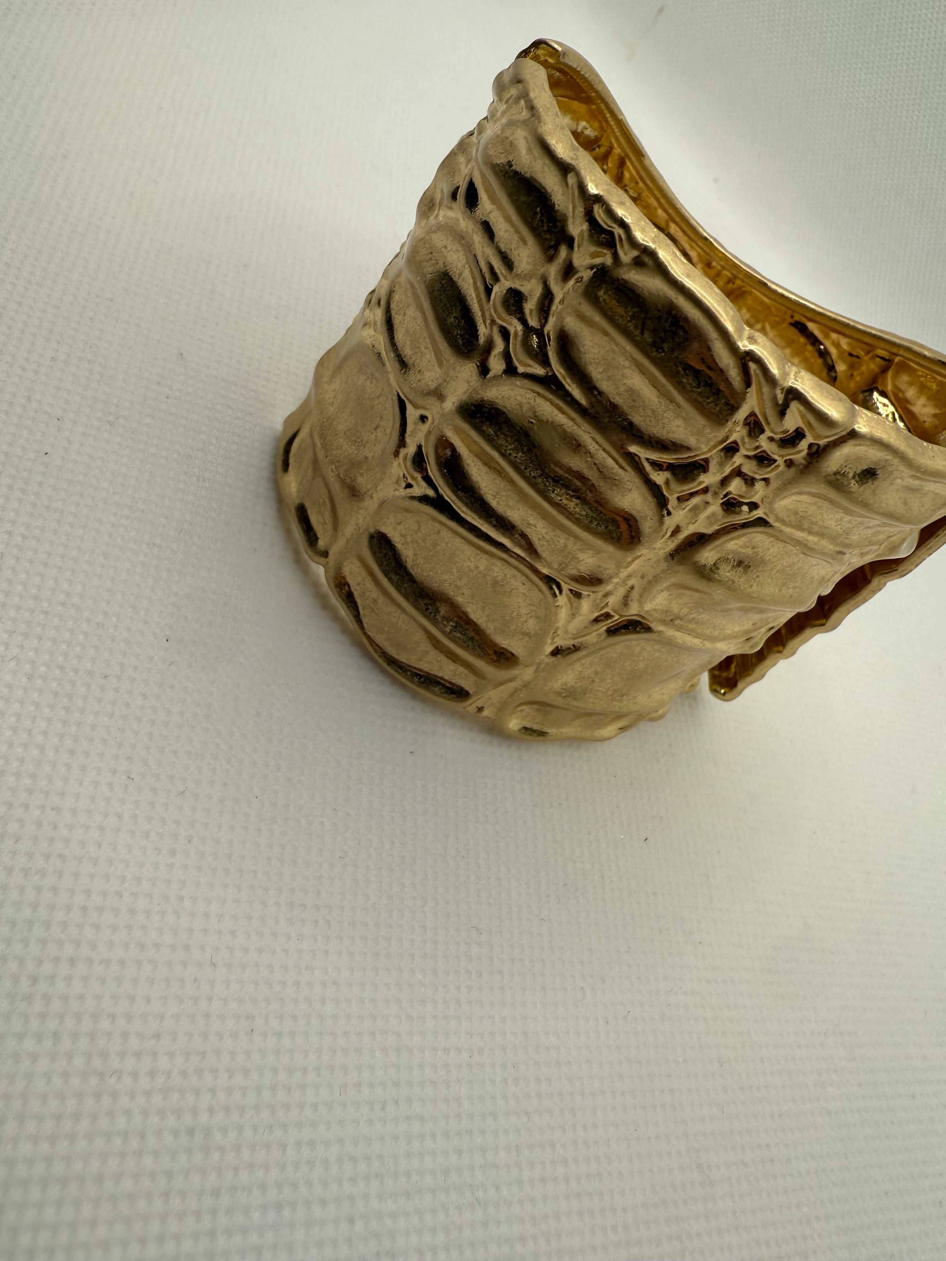 Zara koleksiyonu kelepçe