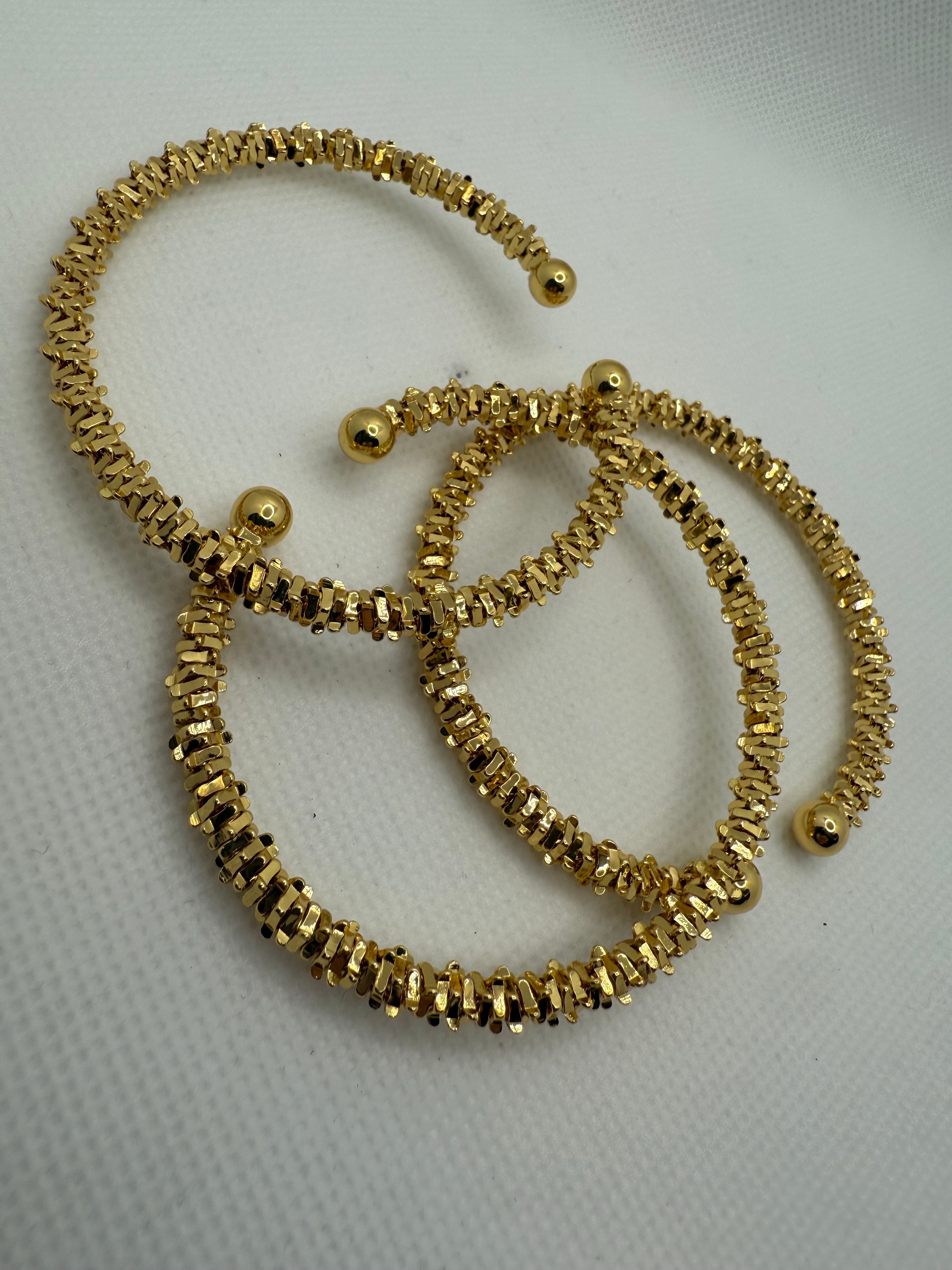 Harika ışıl gold bileklik 