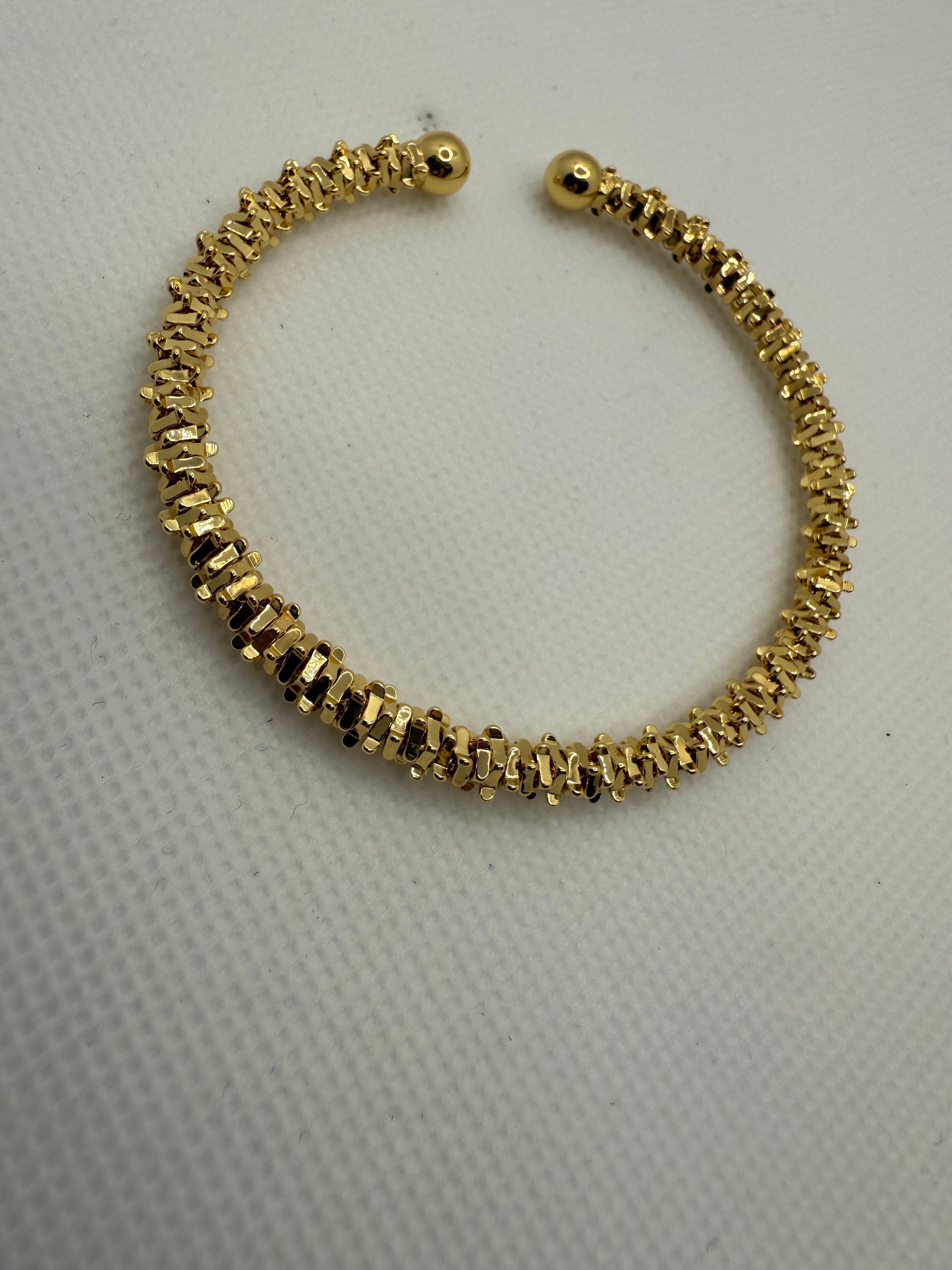 Harika ışıl gold bileklik 