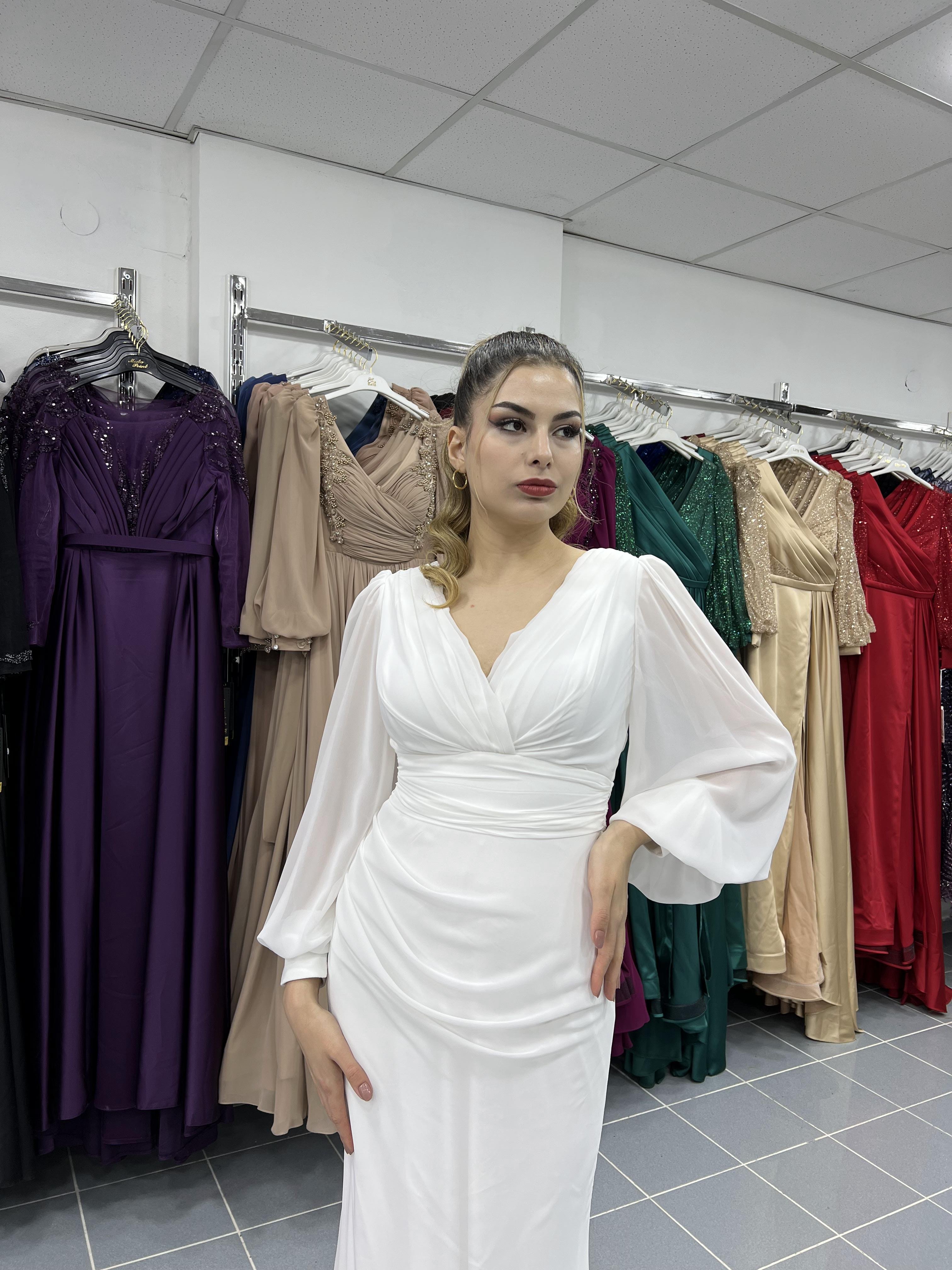 Kuyruklu Sade Şifon Abiye