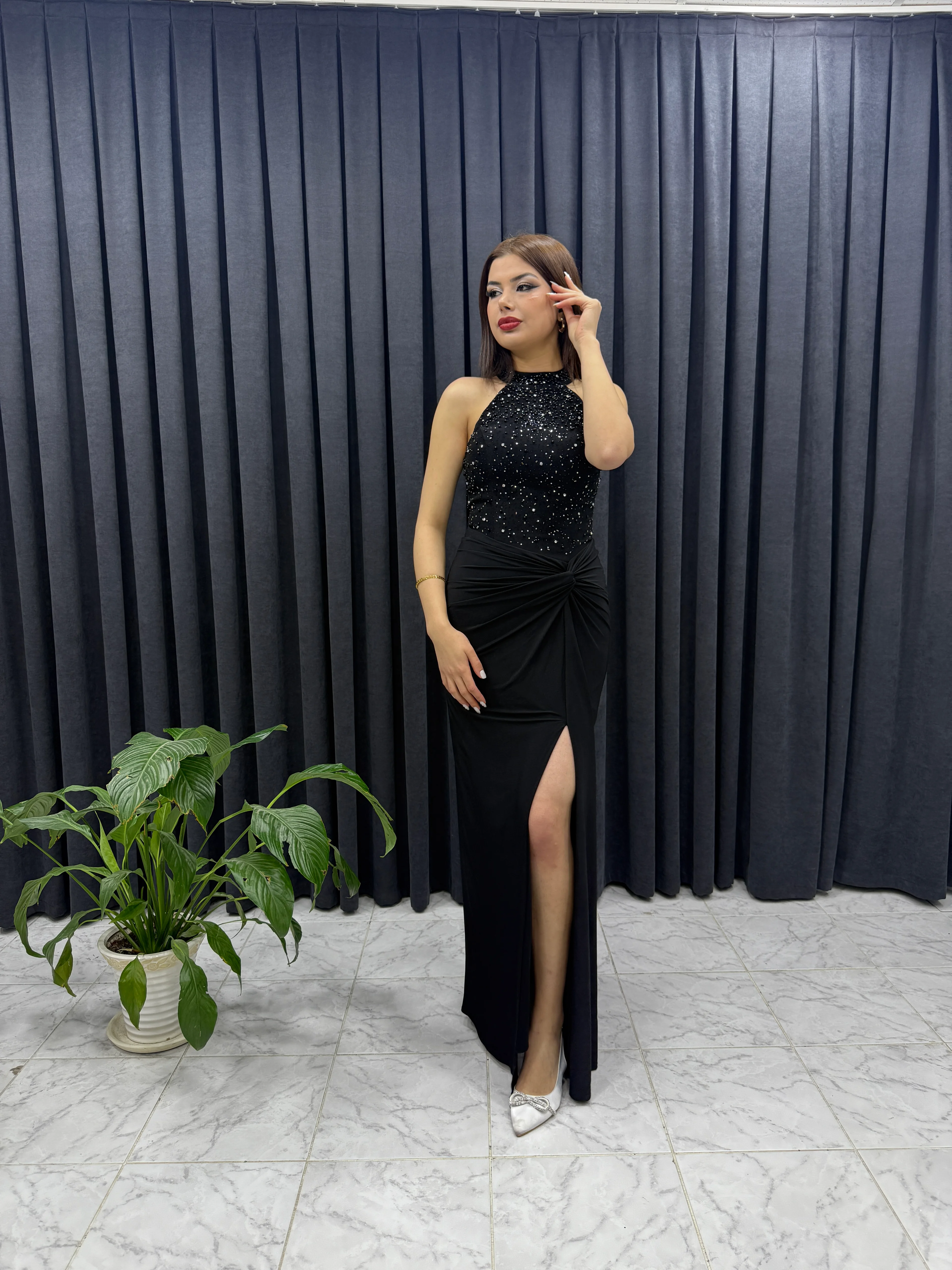 Halter Yaka Kristal Kumaş Abiye - siyah