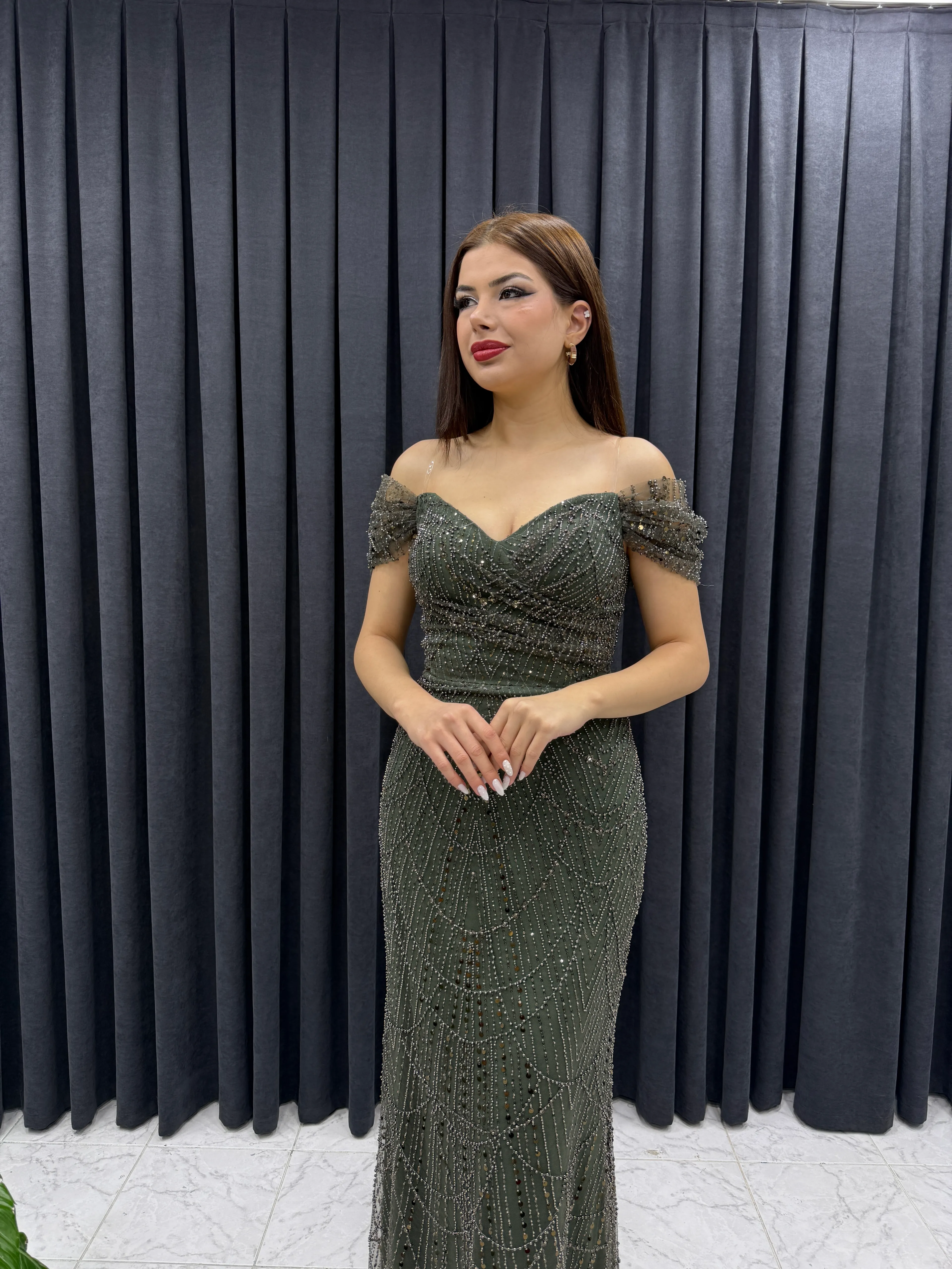 Güneş Desenli Düşük Kol Abiye