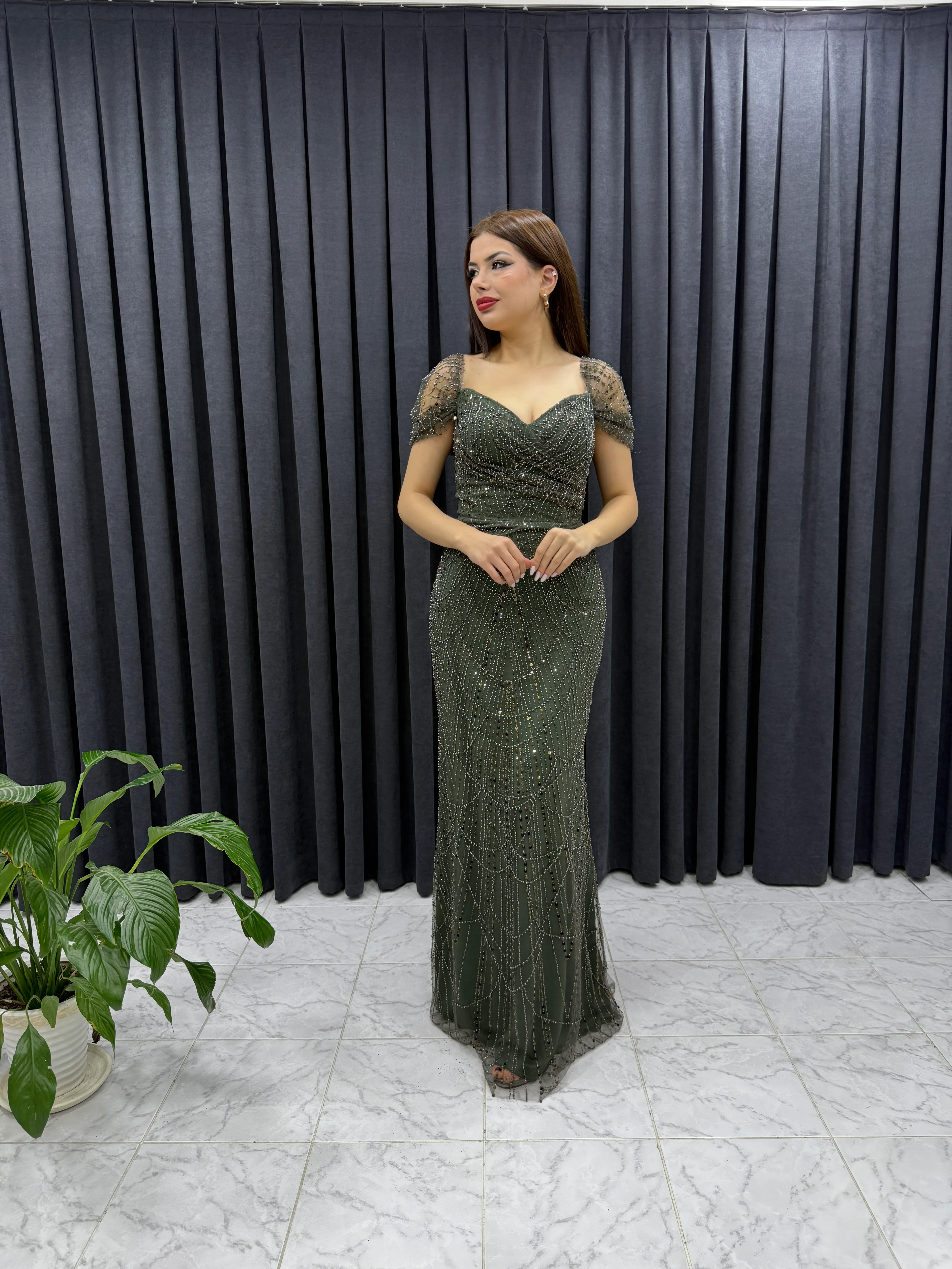 Güneş Desenli Düşük Kol Abiye