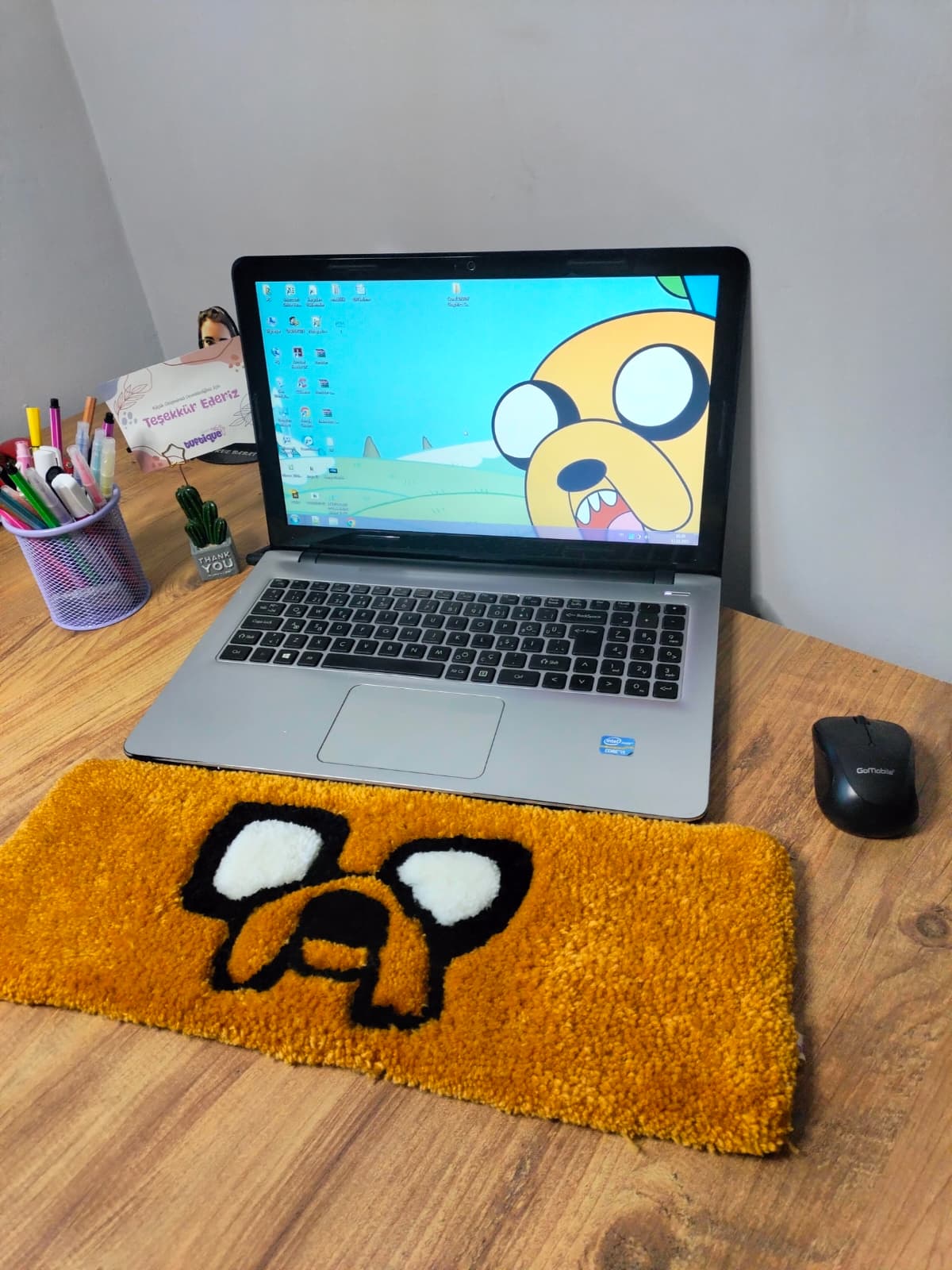 Adventure Time Jake Tufting Klavye Halısı