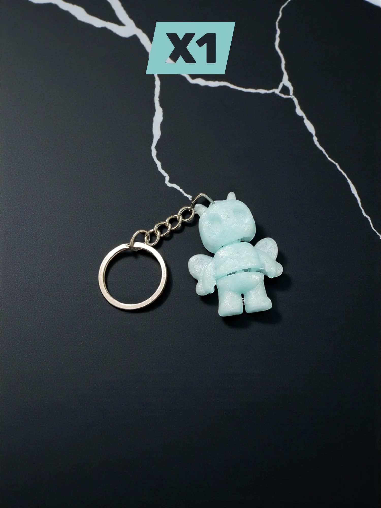  Hem Anahtarlık Hem Oyuncak: Mothman_X1