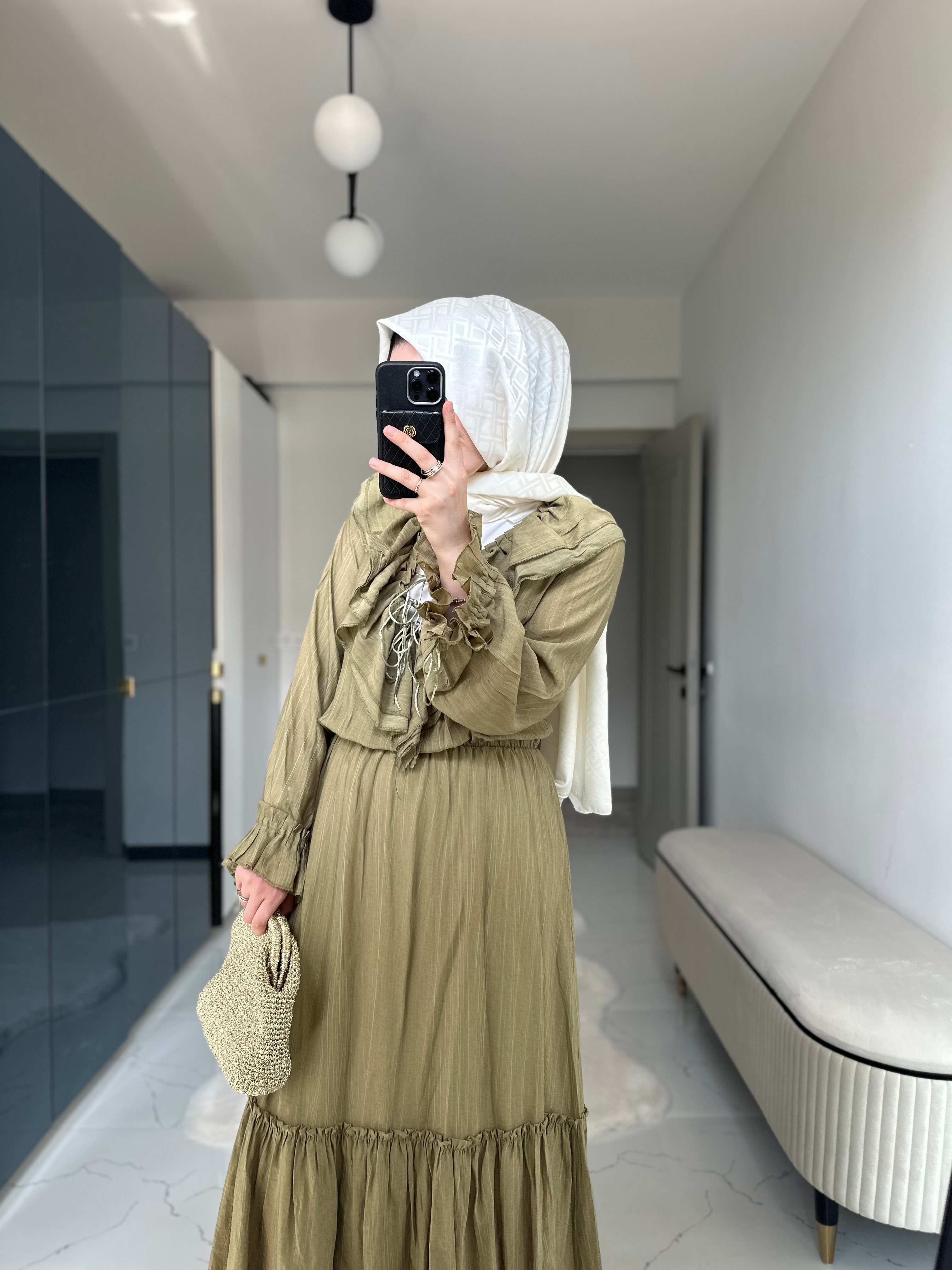Delinda Dress