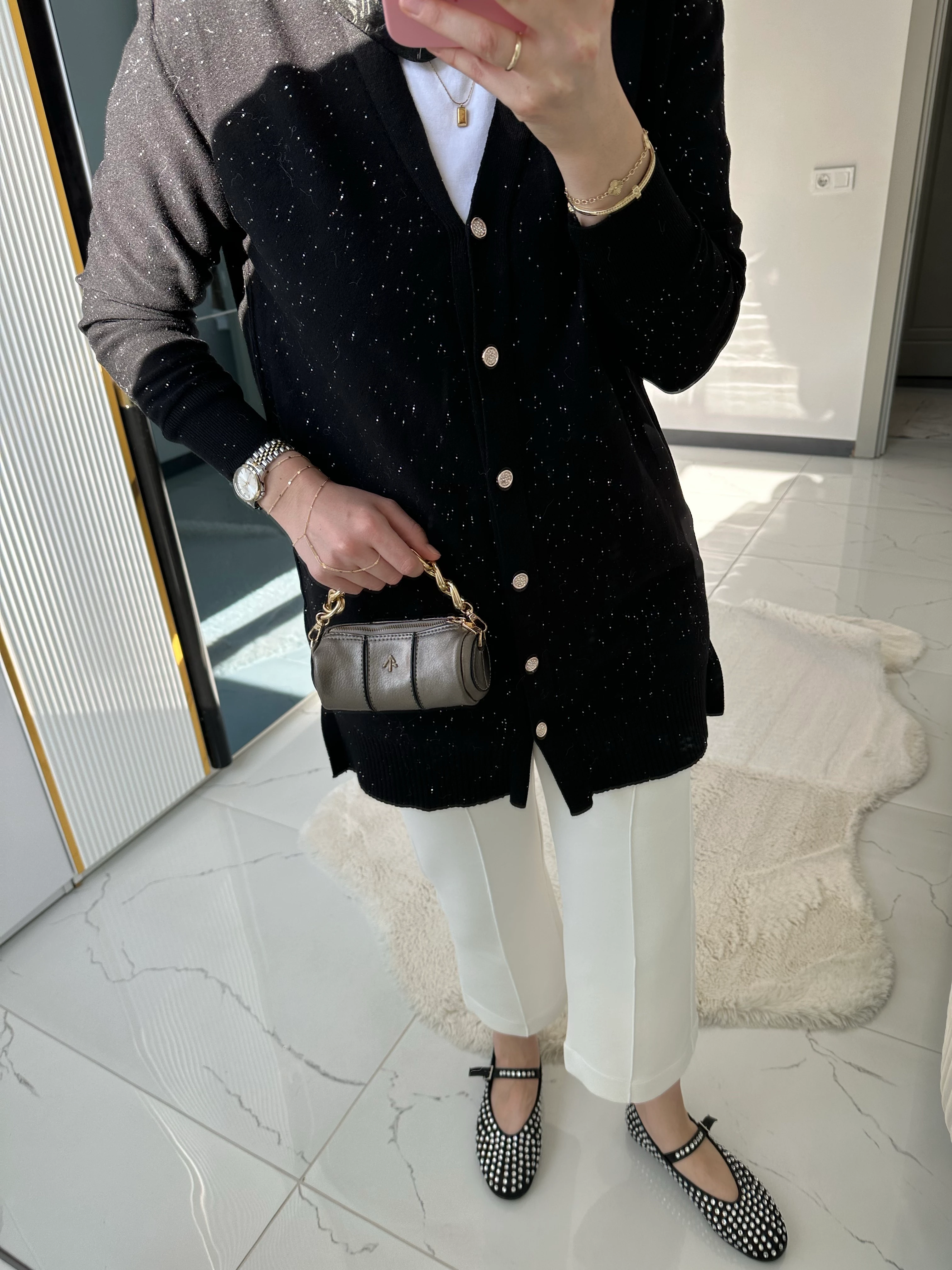 Pul Detaylı Hırka (Siyah)