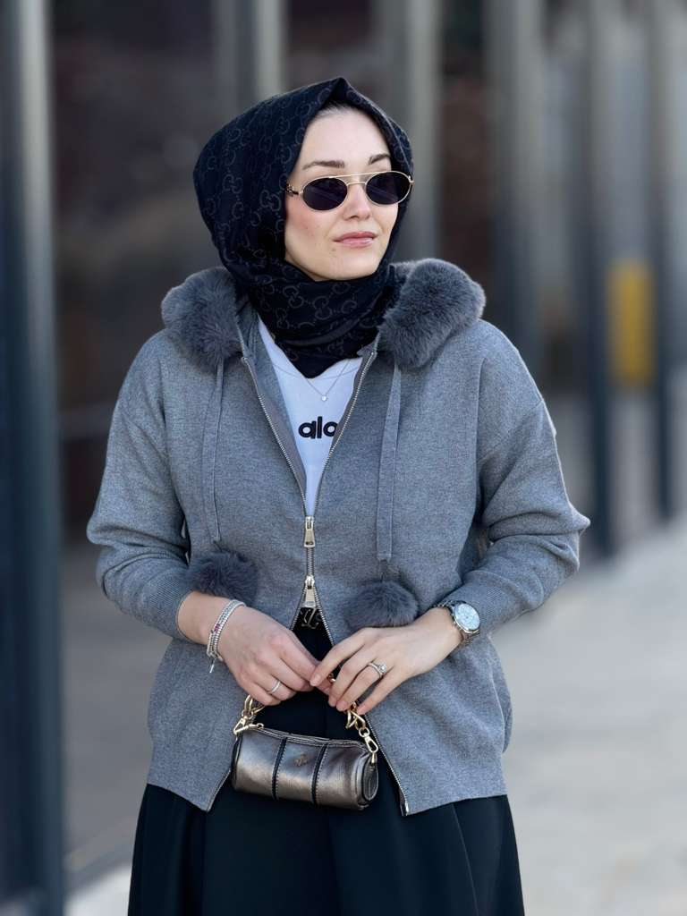 Ponponlu Tasarım Hırka (Gri)