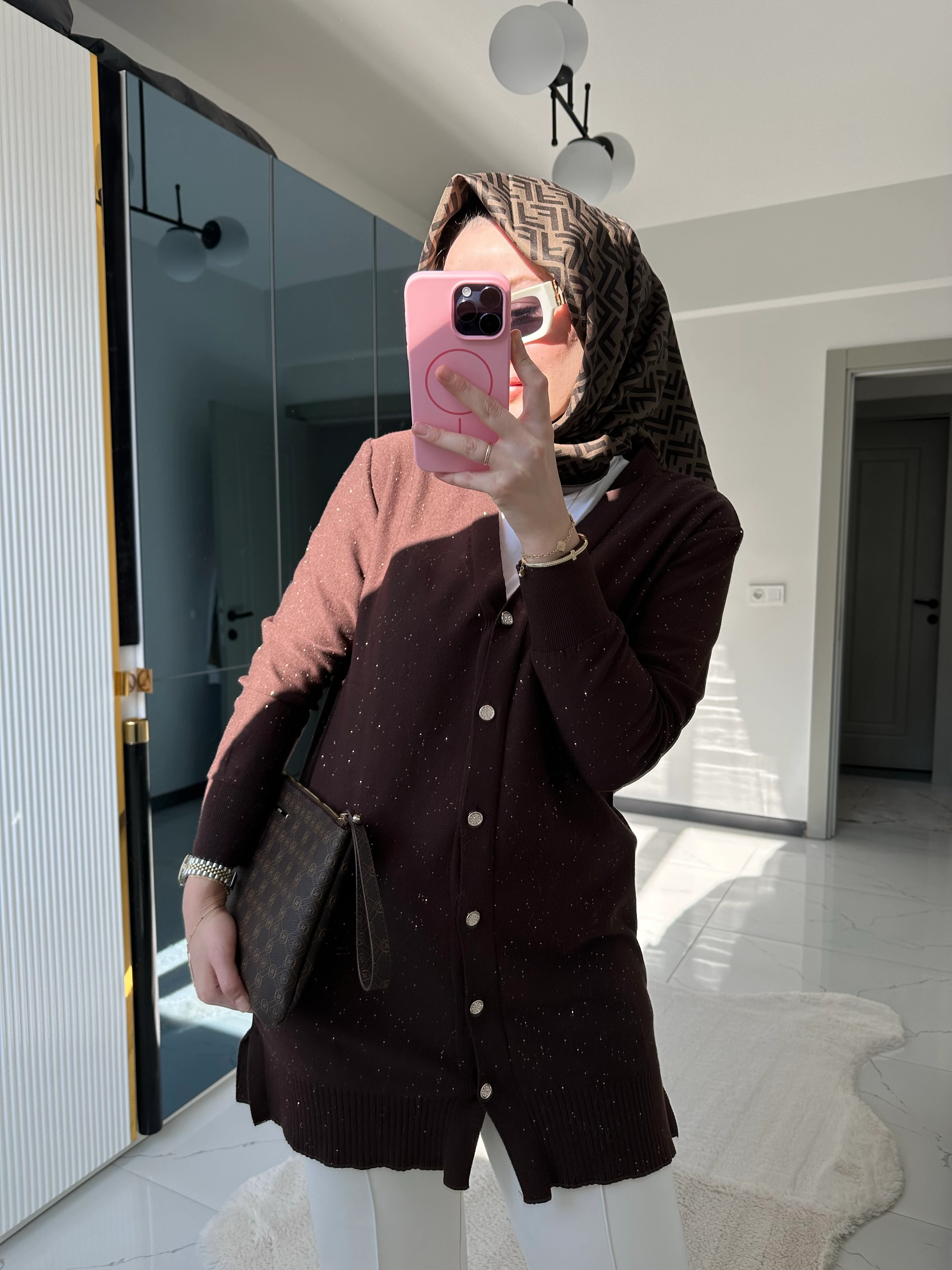 Pul Detaylı Hırka (Kahverengi)