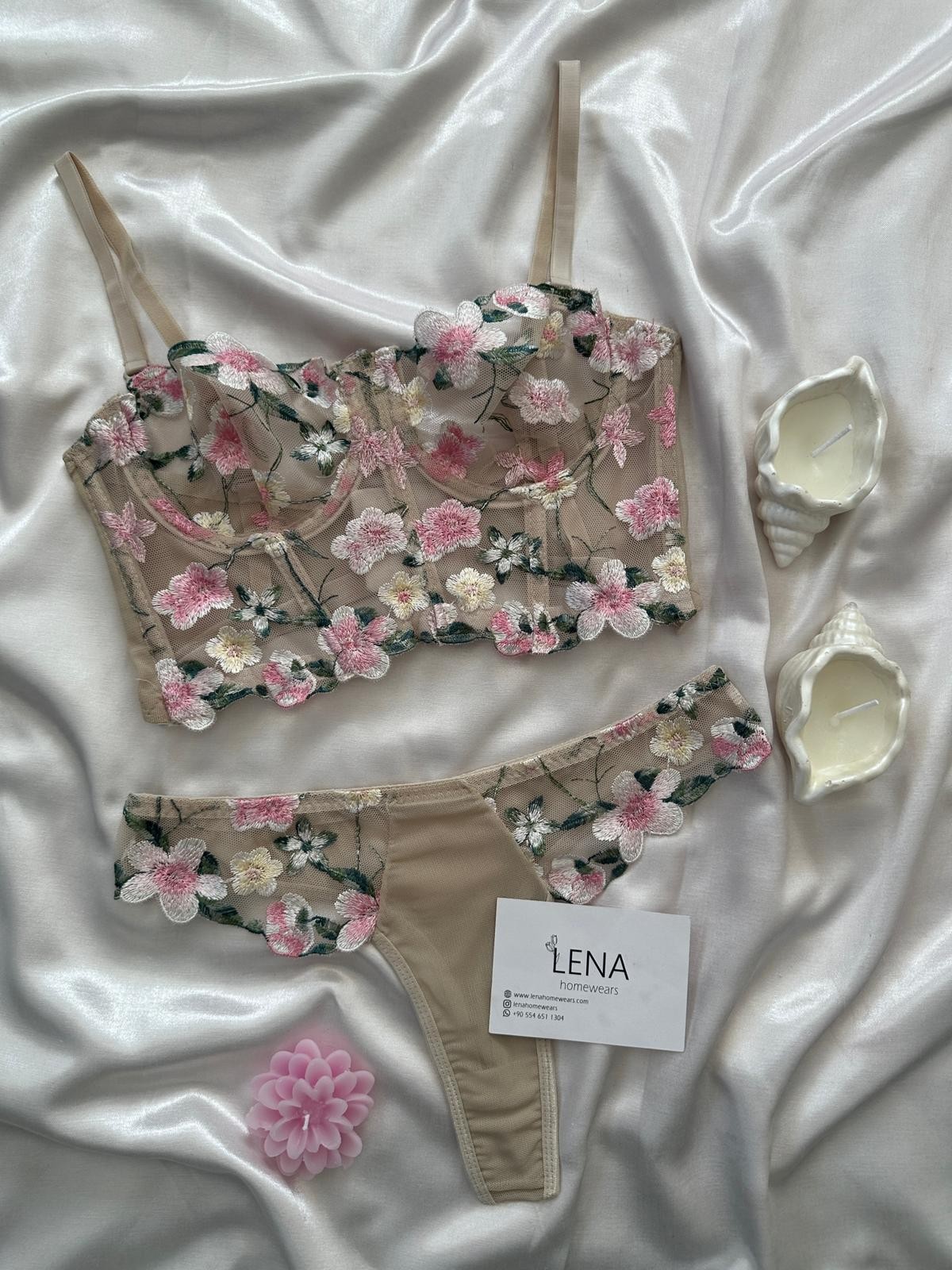 Bromy Çiçekli Bralet Takımı