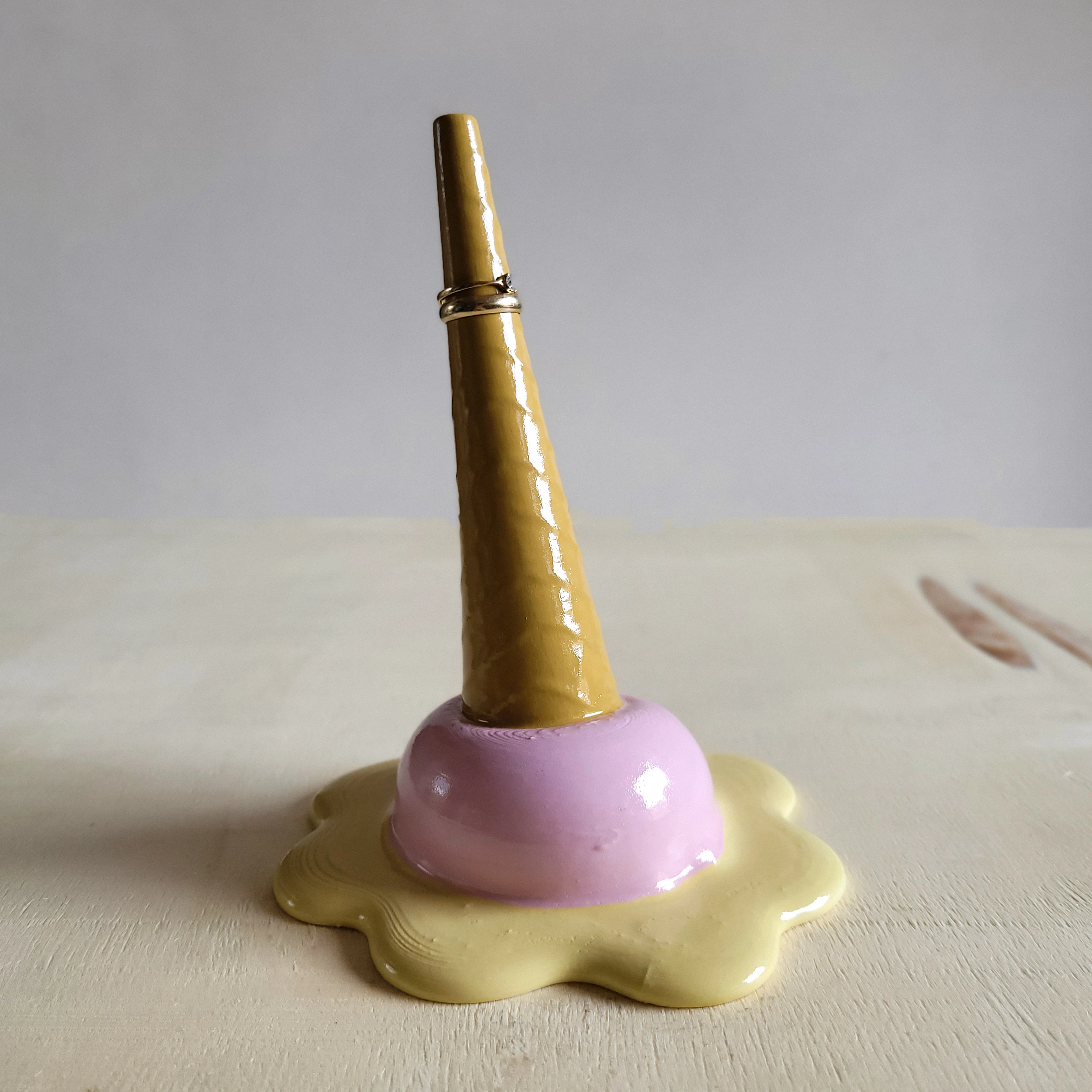 Erimiş Dondurma Yüzüklük