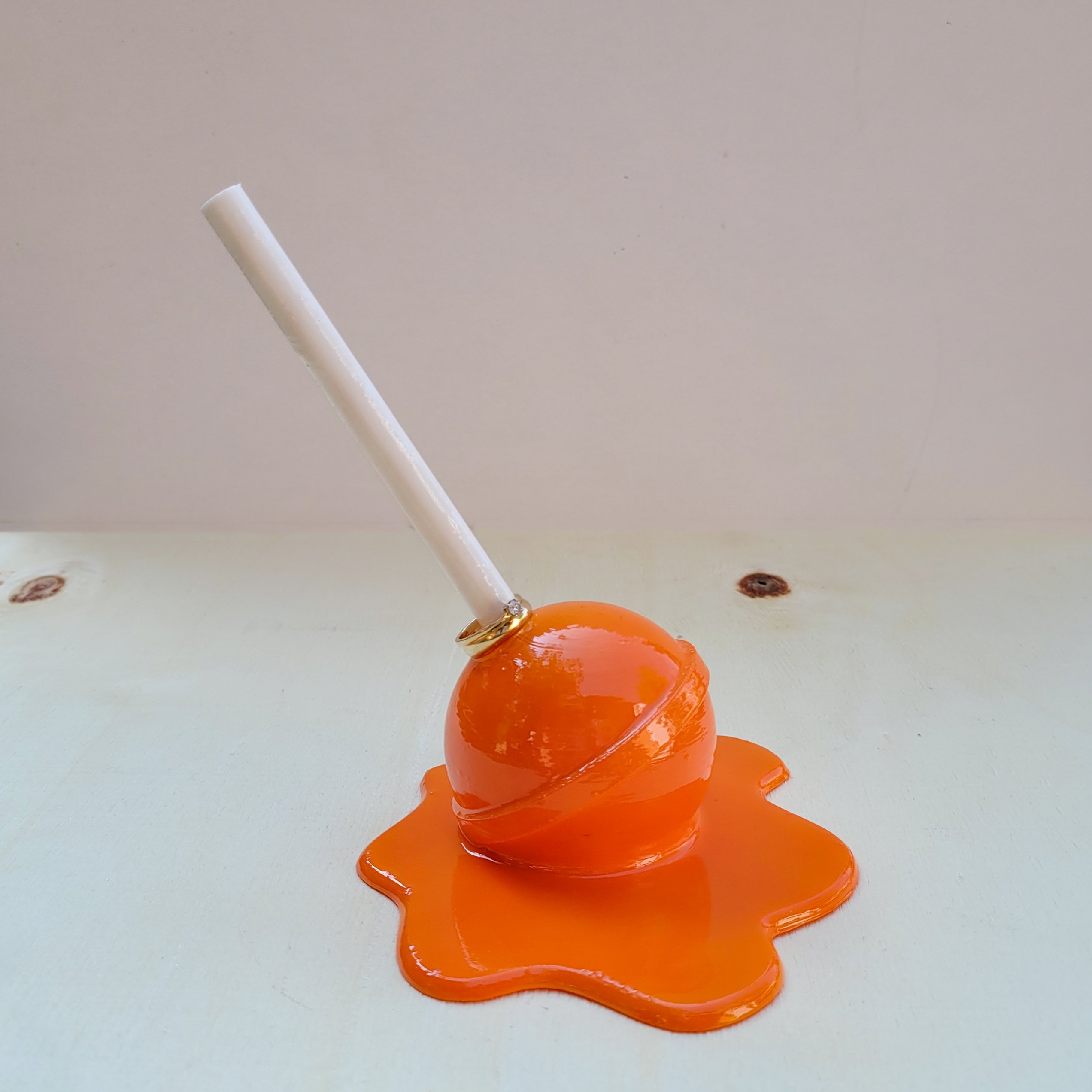 Erimiş Lolipop Yüzük Tutacağı