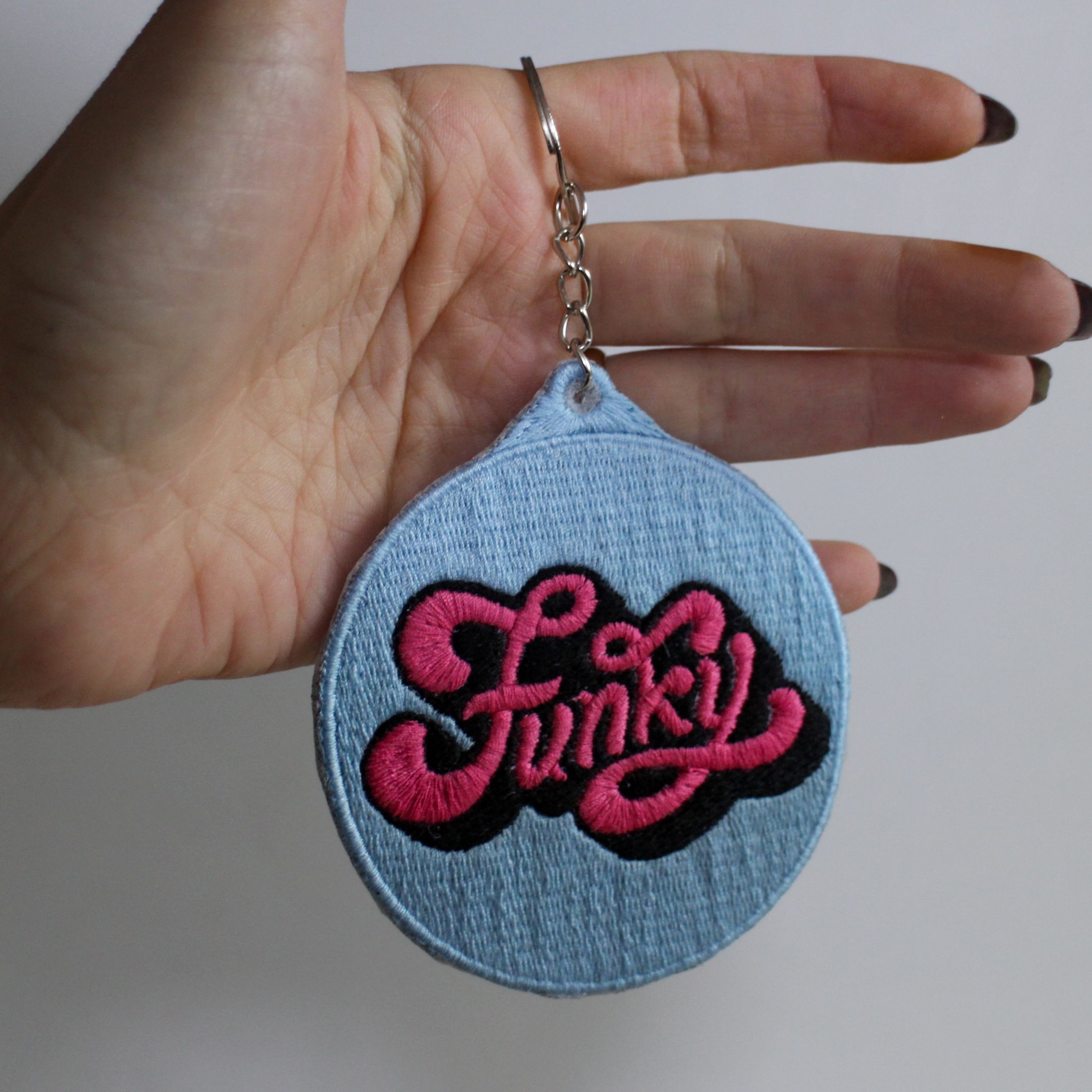 Funky Anahtarlık