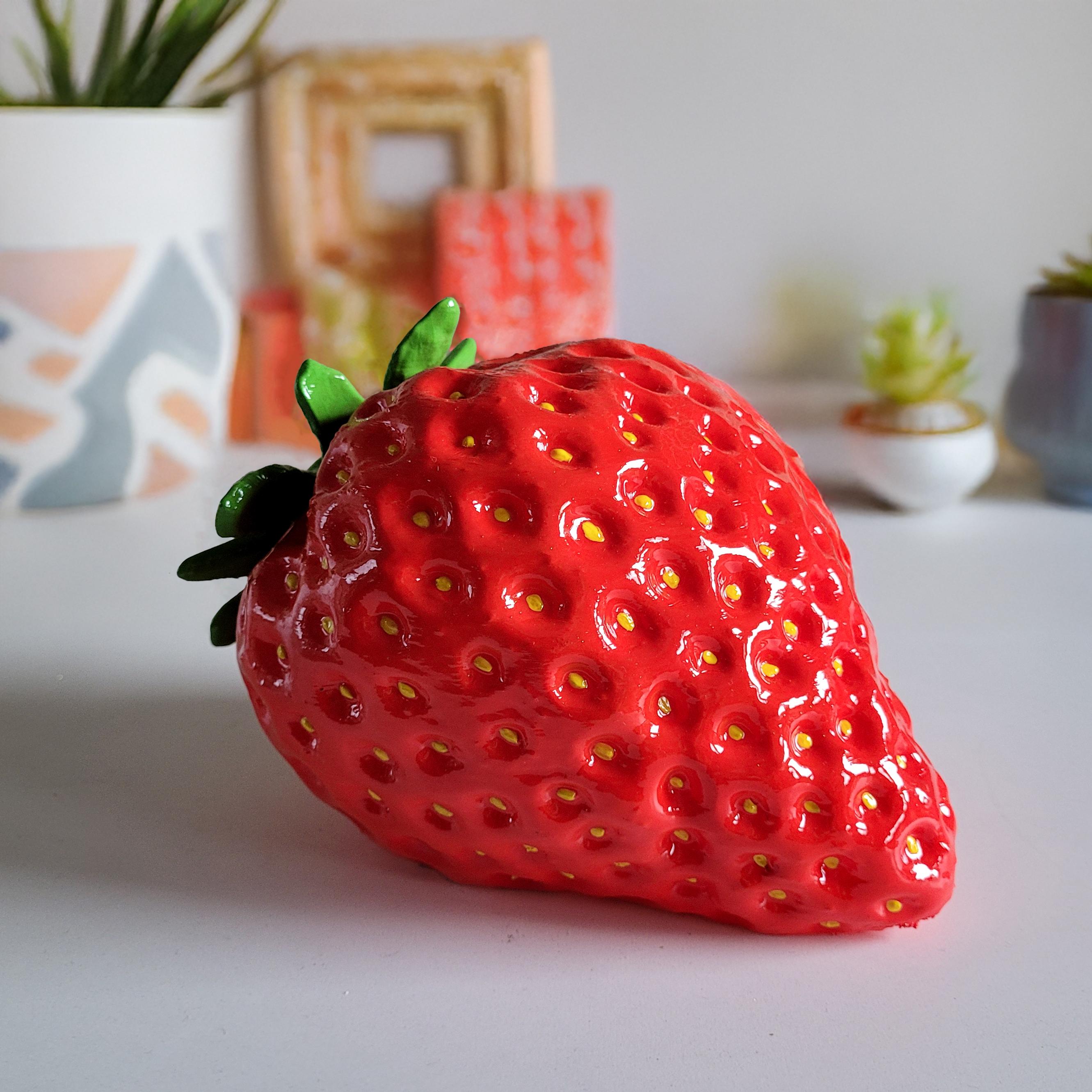 Big Berry Dekoratif Çilek Heykeli