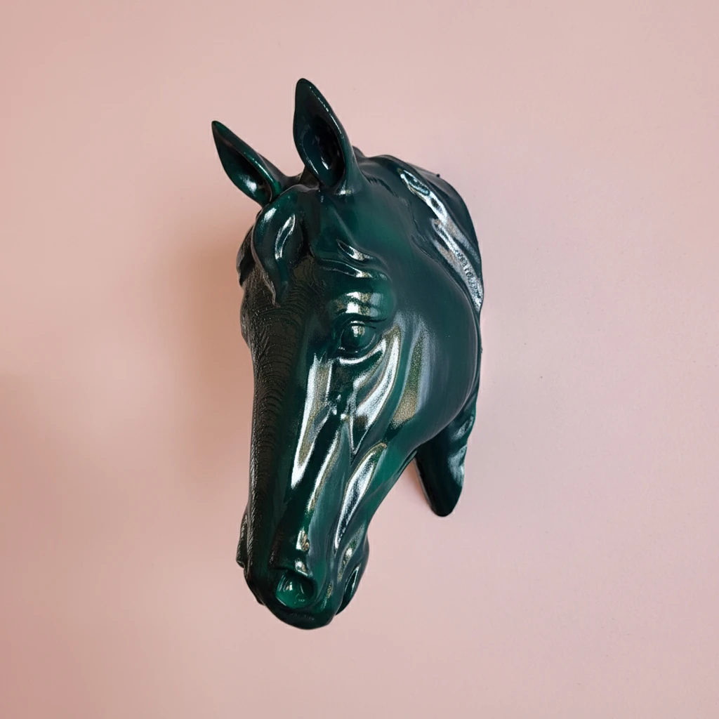 At Kafası Duvar Figürü - Oxford Green