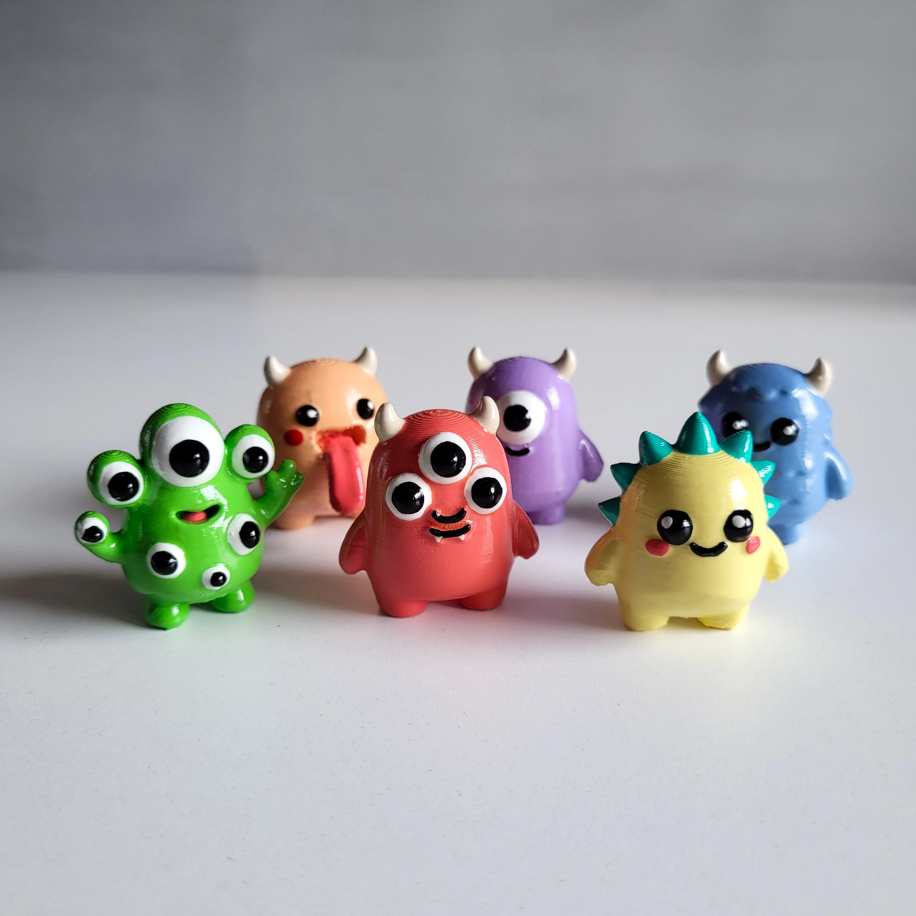 Sevimli Canavarlar Magnet Seti – 6’lı El Boyaması Buzdolabı Süsü