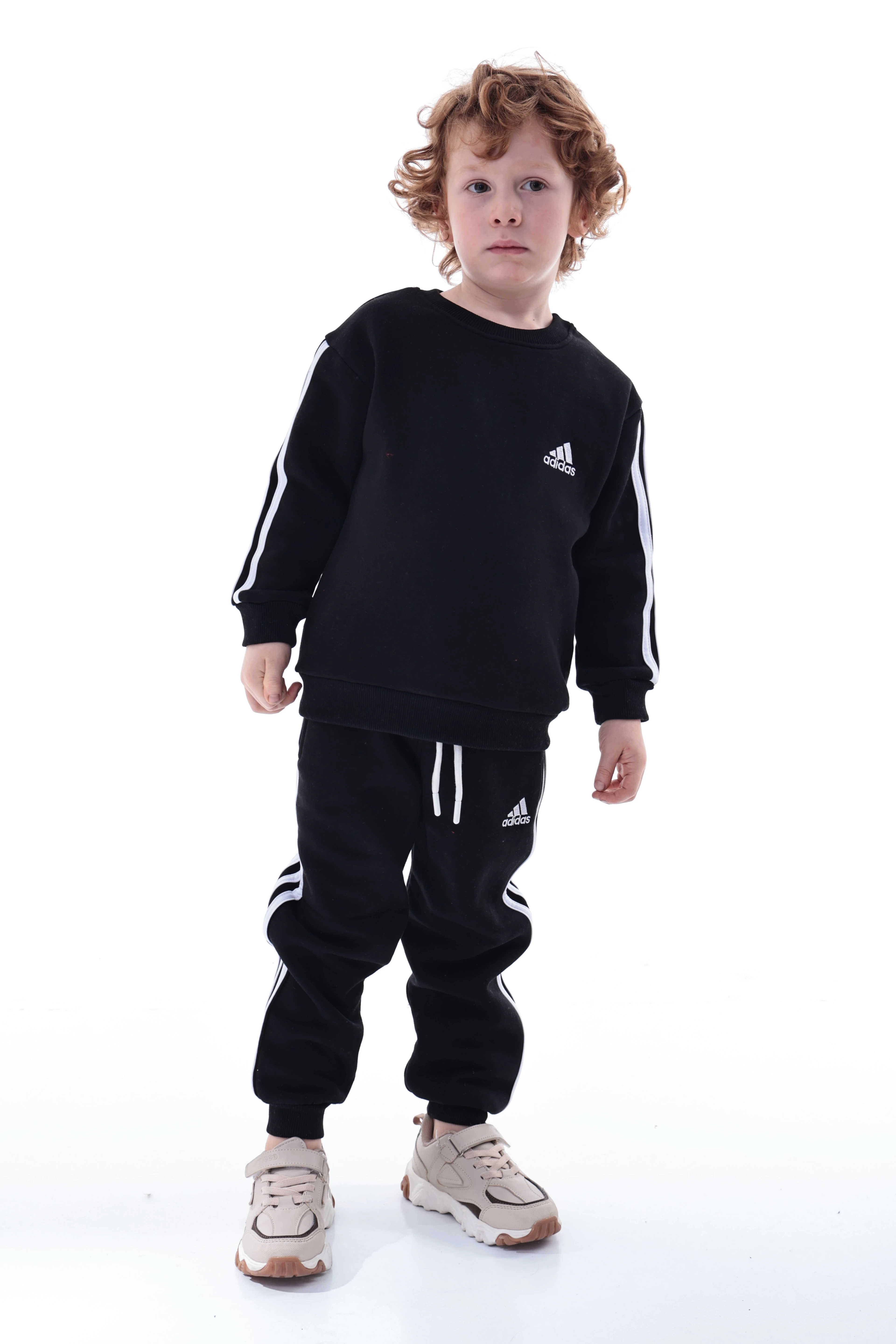 Erkek Çocuk Şeritli Polar Eşofman Takımı – Rahat ve Yumuşak Kumaş