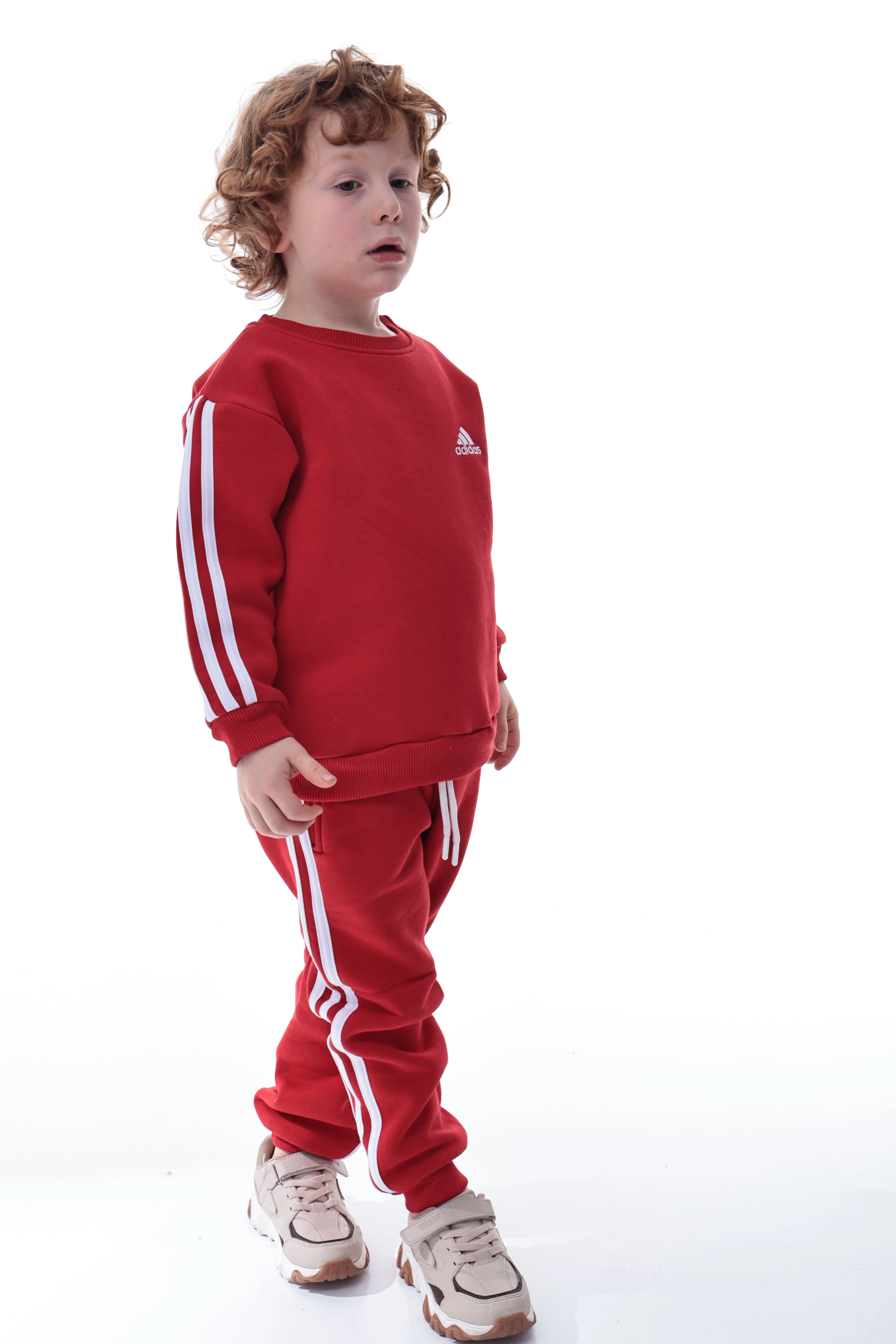 Erkek Çocuk Şeritli Polar Eşofman Takımı – Rahat ve Yumuşak Kumaş