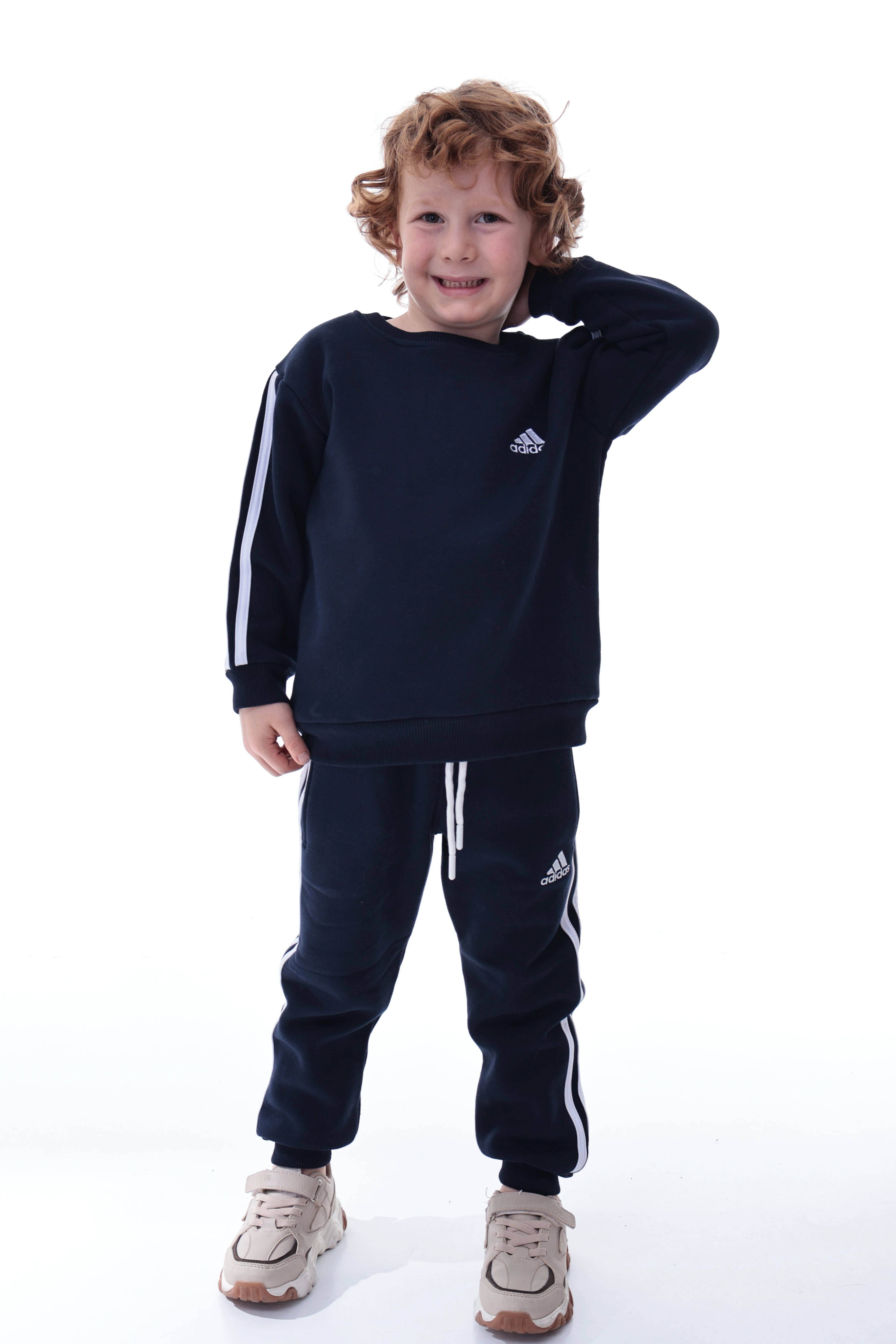 Erkek Çocuk Şeritli Polar Eşofman Takımı – Rahat ve Yumuşak Kumaş