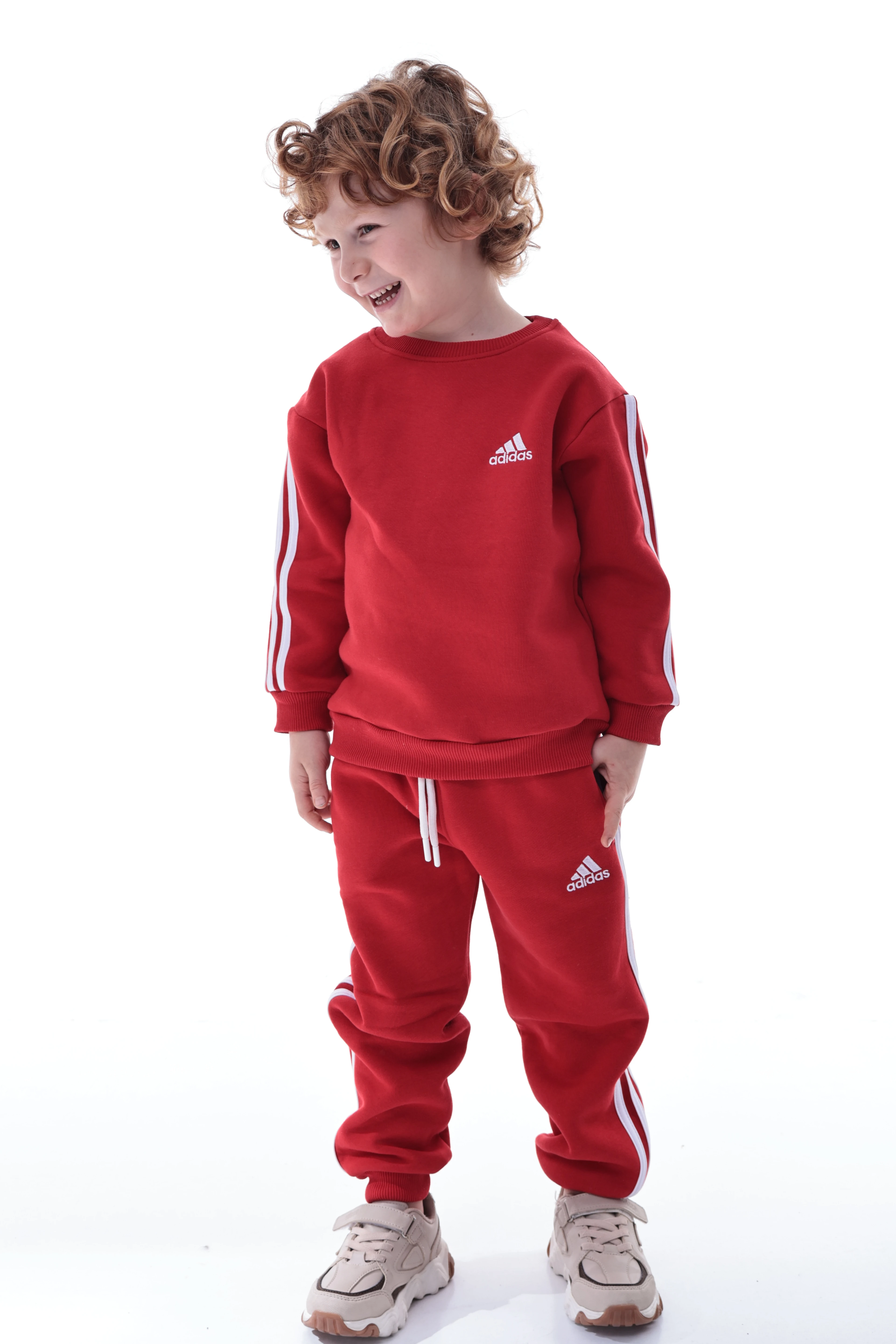 Erkek Çocuk Şeritli Polar Eşofman Takımı – Rahat ve Yumuşak Kumaş