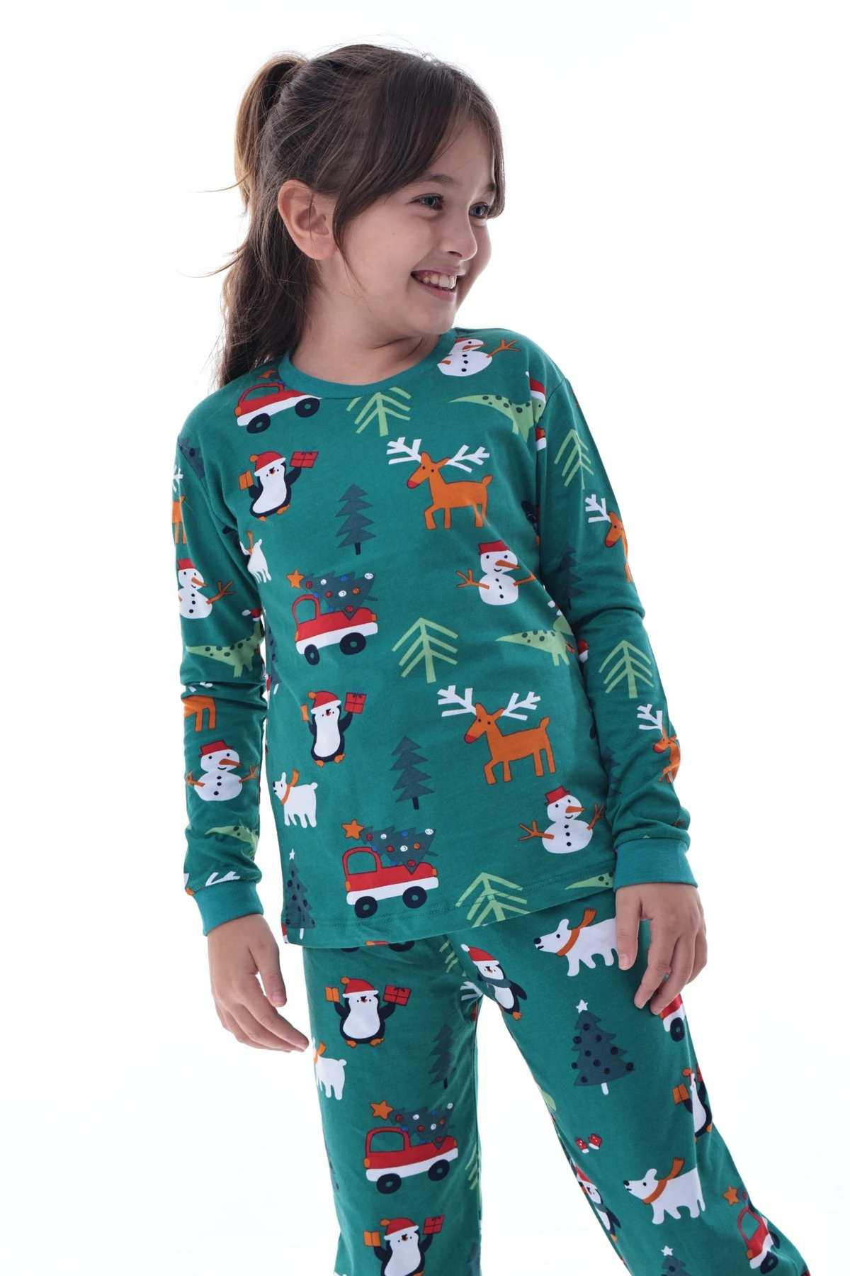 Çocuk Kış Noel Yıllbaşı Desenli Pamuklu Pijama Takımı Unisex – Rahat, Sıcak ve Eğlenceli Ev Giyim