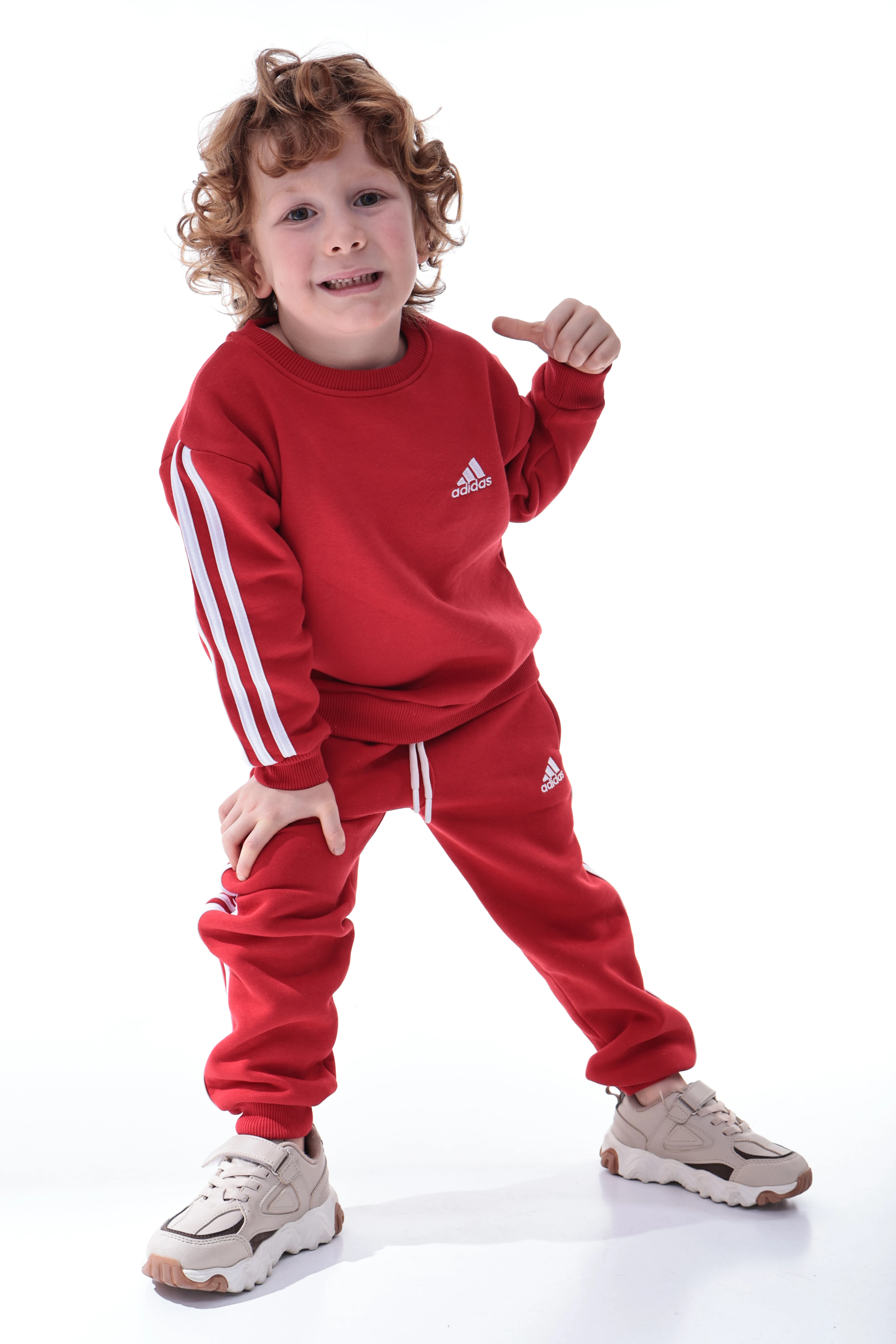 Erkek Çocuk Şeritli Polar Eşofman Takımı – Rahat ve Yumuşak Kumaş