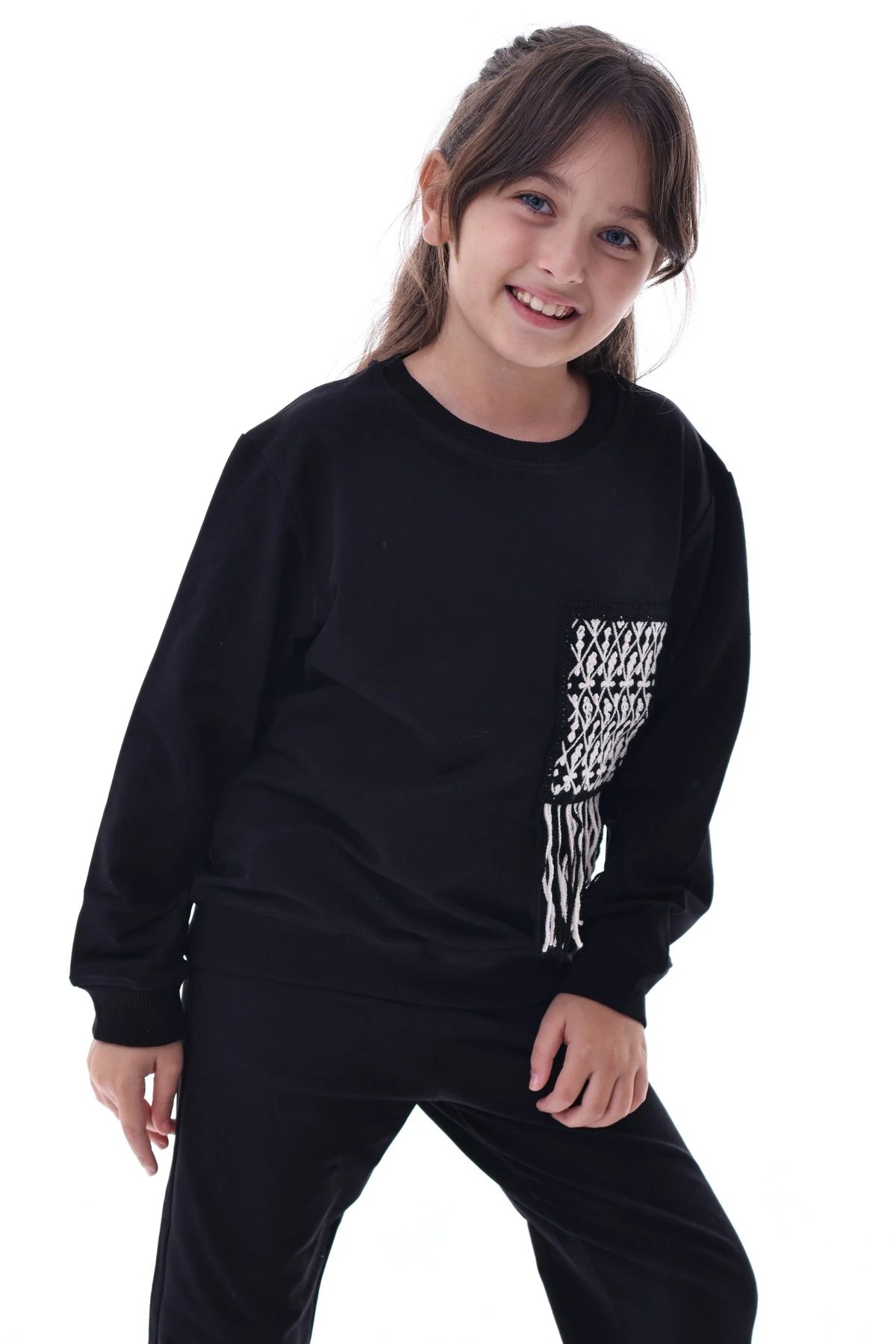 Kız Çocuk Siyah Örgü Detaylı Sweatshirt ve Eşofman Takımı – Pamuklu Rahat Günlük Çocuk Takım