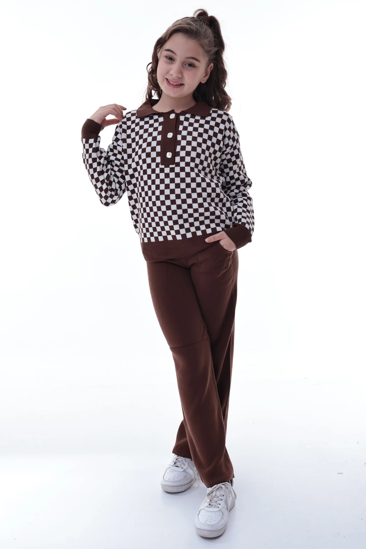 Kız Çocuk Ekoseli Triko Takım – %100 Akrilik Rahat ve Şık