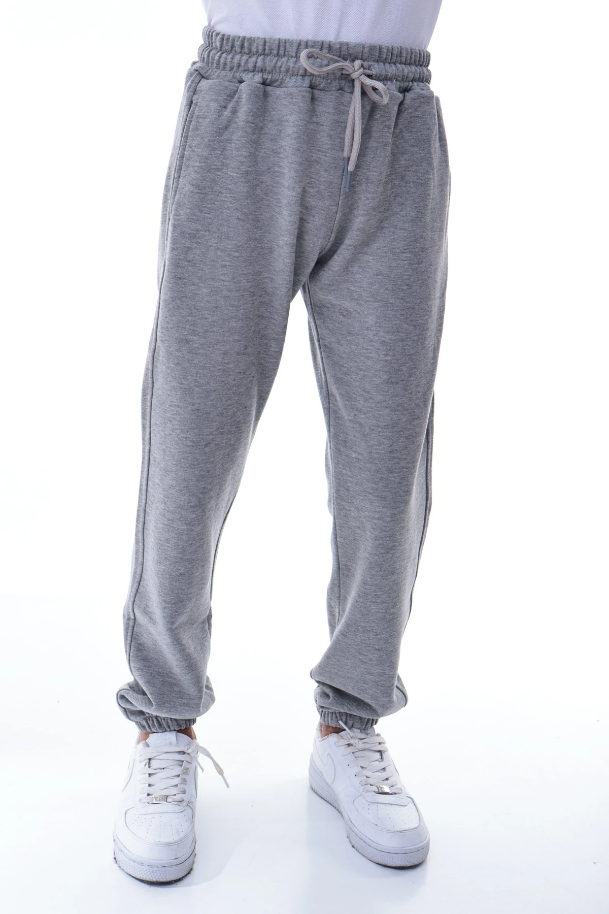 Erkek Çocuk Gri Eşofman Altı – Esnek Rahat Kalıp Spor Pantolon