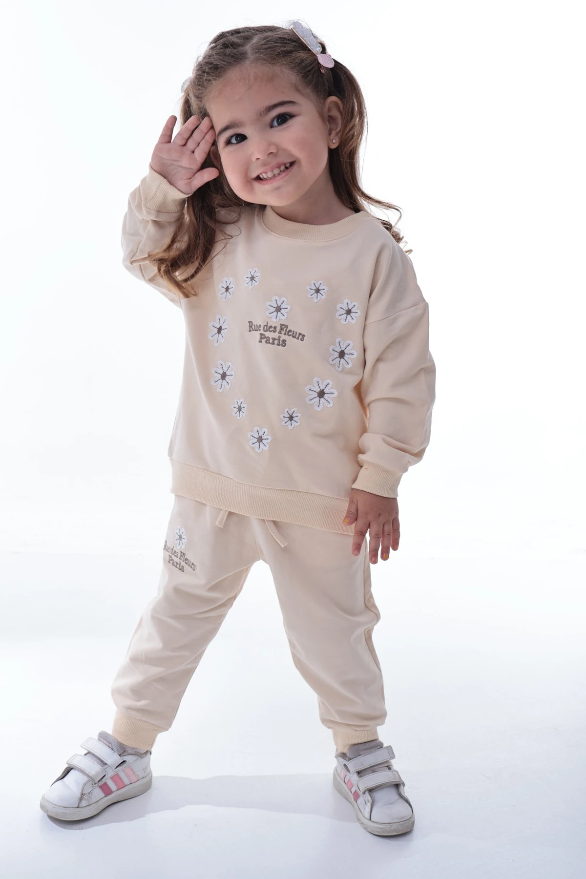 Kız Çocuk Pamuklu Eşofman Takımı – Pamuklu Çiçek Nakışlı Model