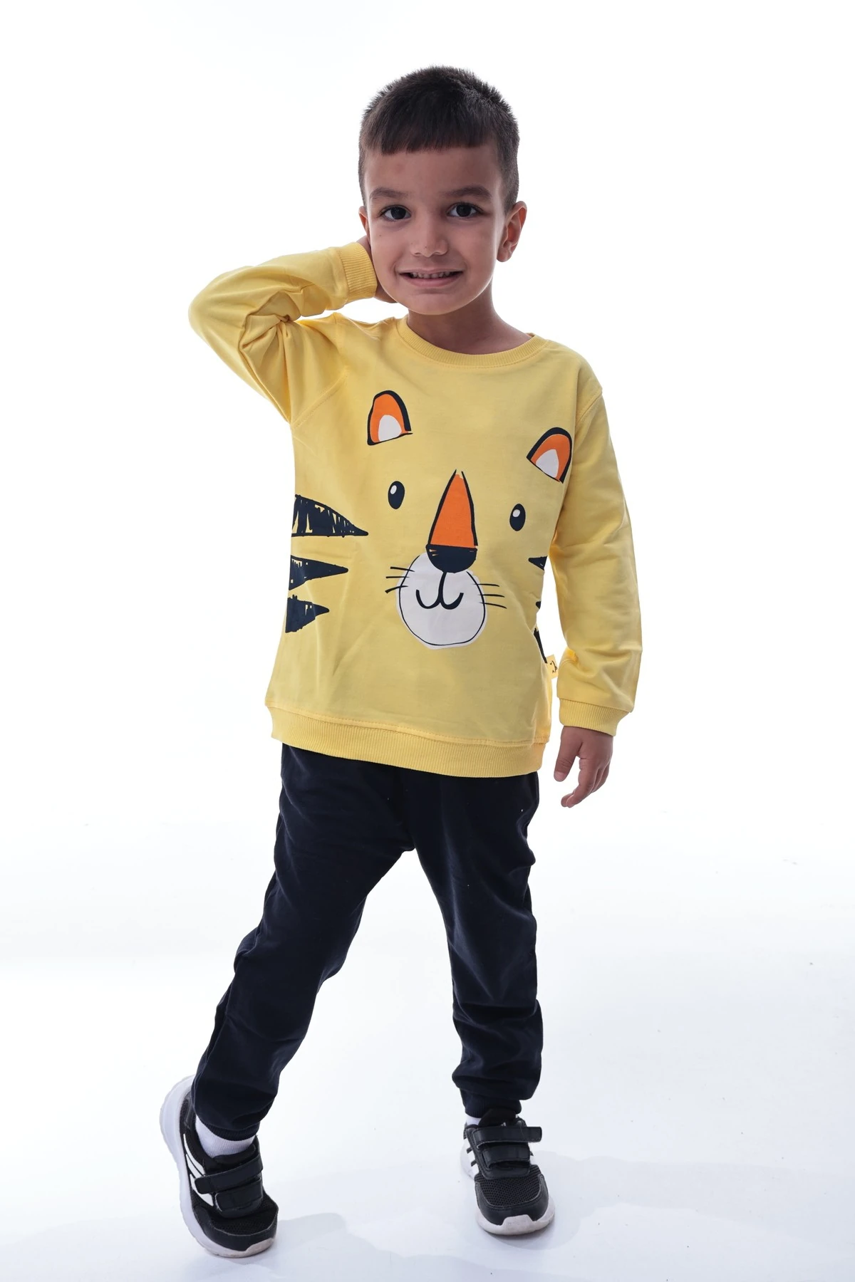 Erkek Çocuk Sarı Kaplan Baskılı Sweatshirt ve Lacivert Jogger Alt Takım | Rahat Günlük Kombin