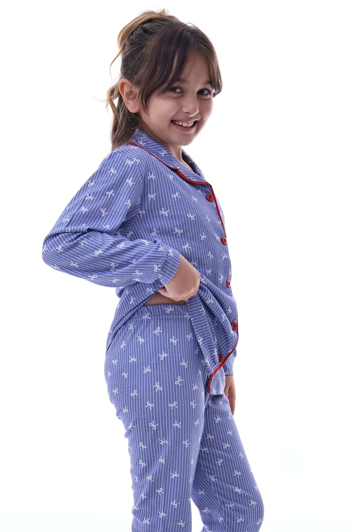 Kız Çocuk %100 Pamuk Uzun Kollu Pijama Takımı – Fiyonk Desenli Rahat Ev Giyim Seti