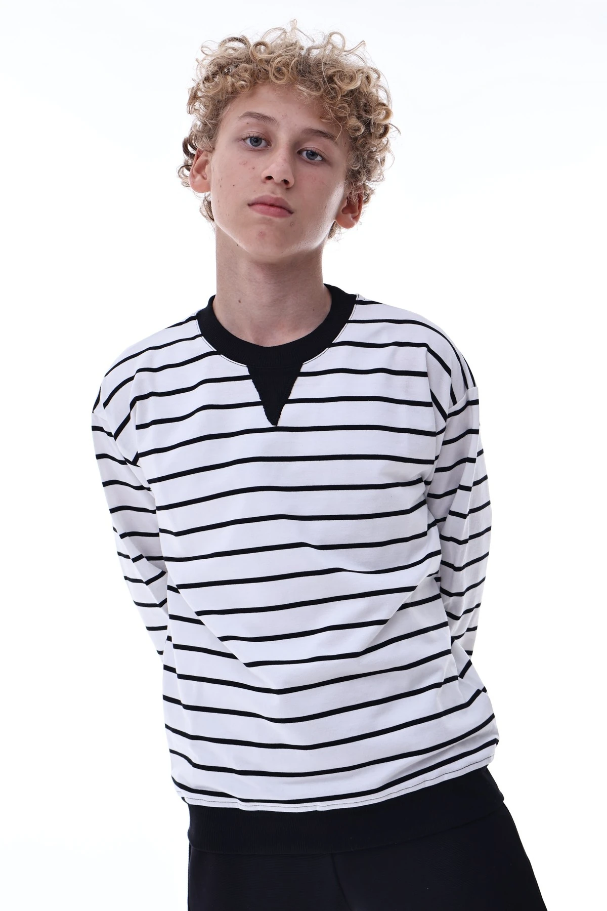 Çizgili Erkek Çocuk Sweatshirt – Siyah Beyaz Pamuklu Rahat Kalıp