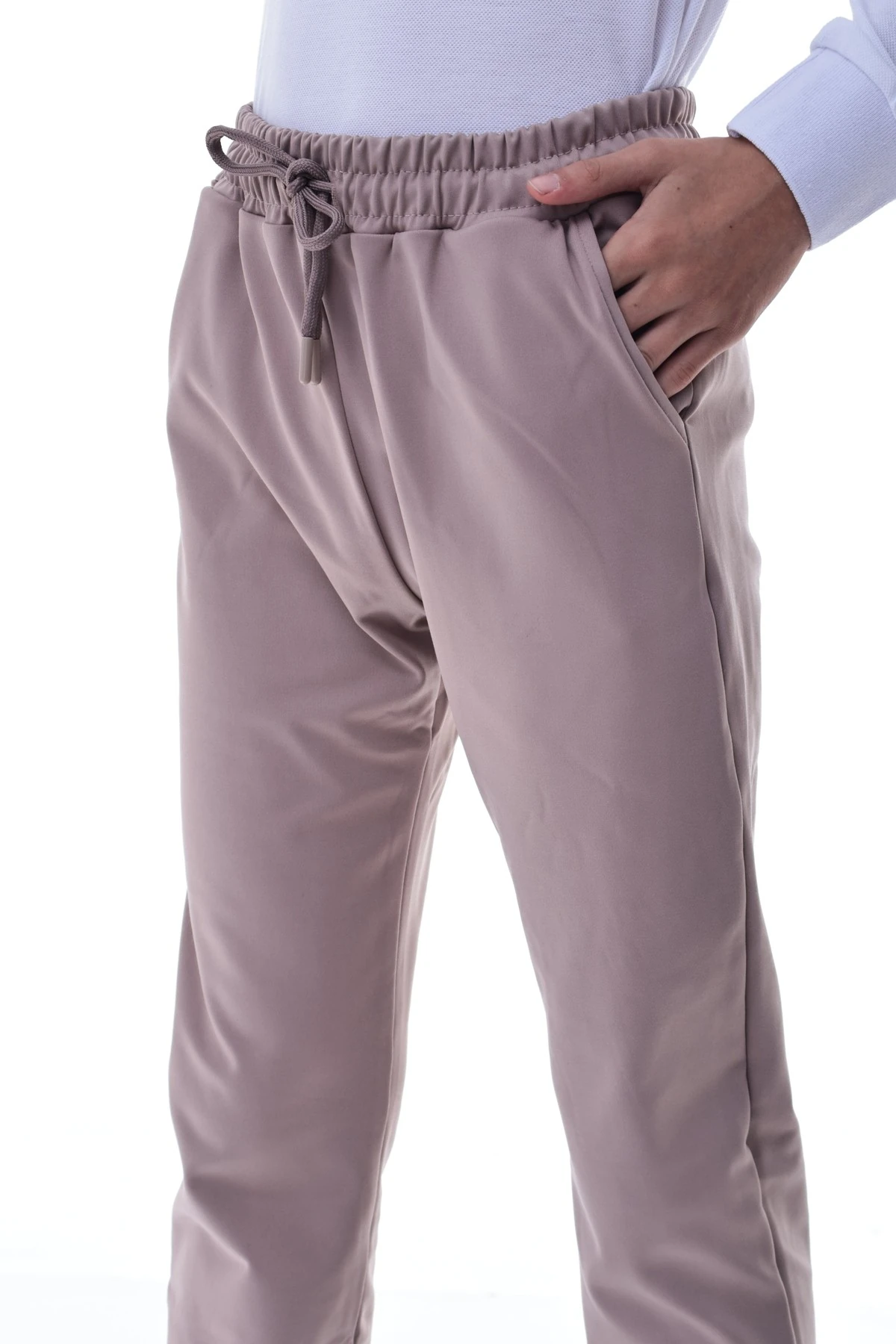 Erkek Çocuk Bej Eşofman Altı – Esnek Rahat Kalıp Spor Pantolon