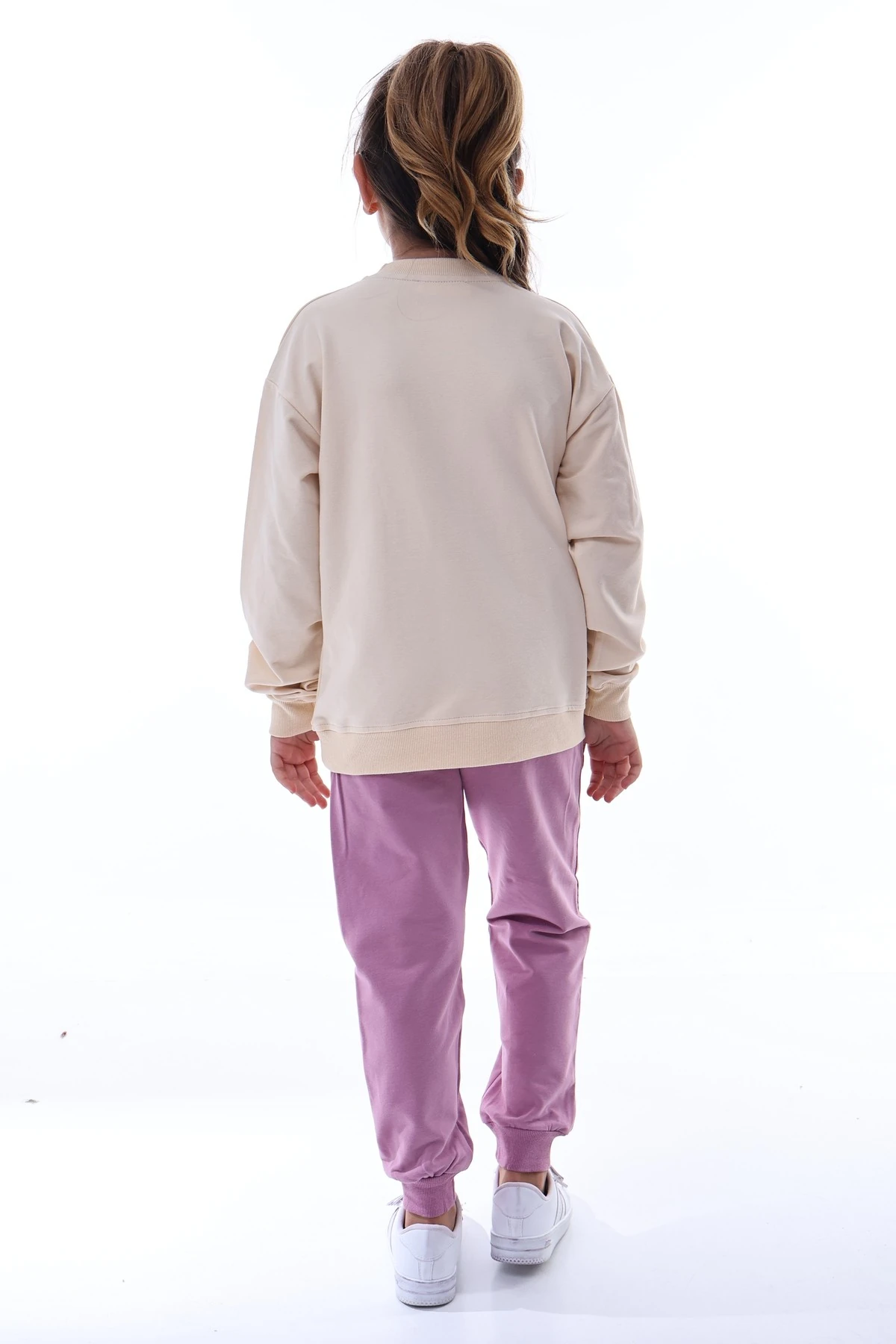 Kız Çocuk “Warm Inside Happy Outside” Eşofman Takımı – Pamuklu ve Esnek