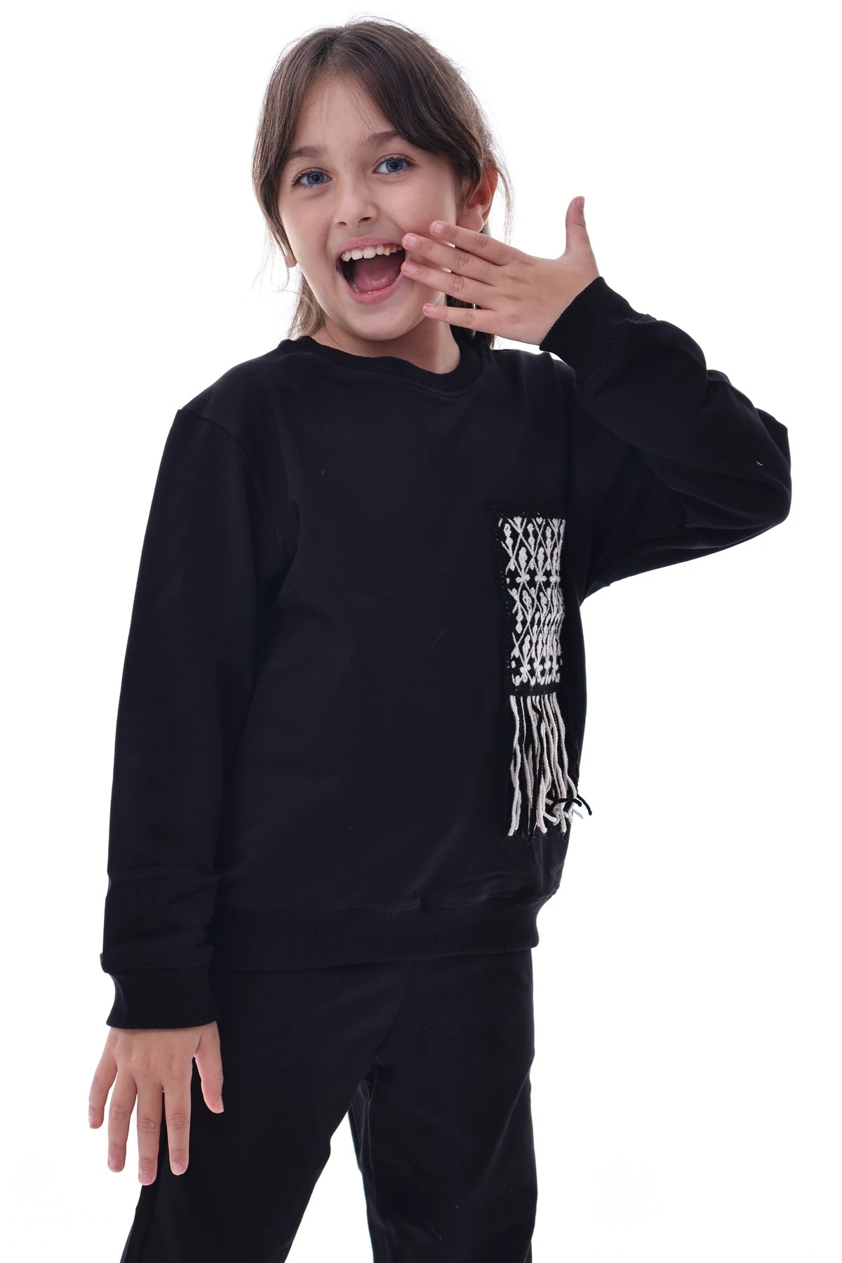 Kız Çocuk Siyah Örgü Detaylı Sweatshirt ve Eşofman Takımı – Pamuklu Rahat Günlük Çocuk Takım