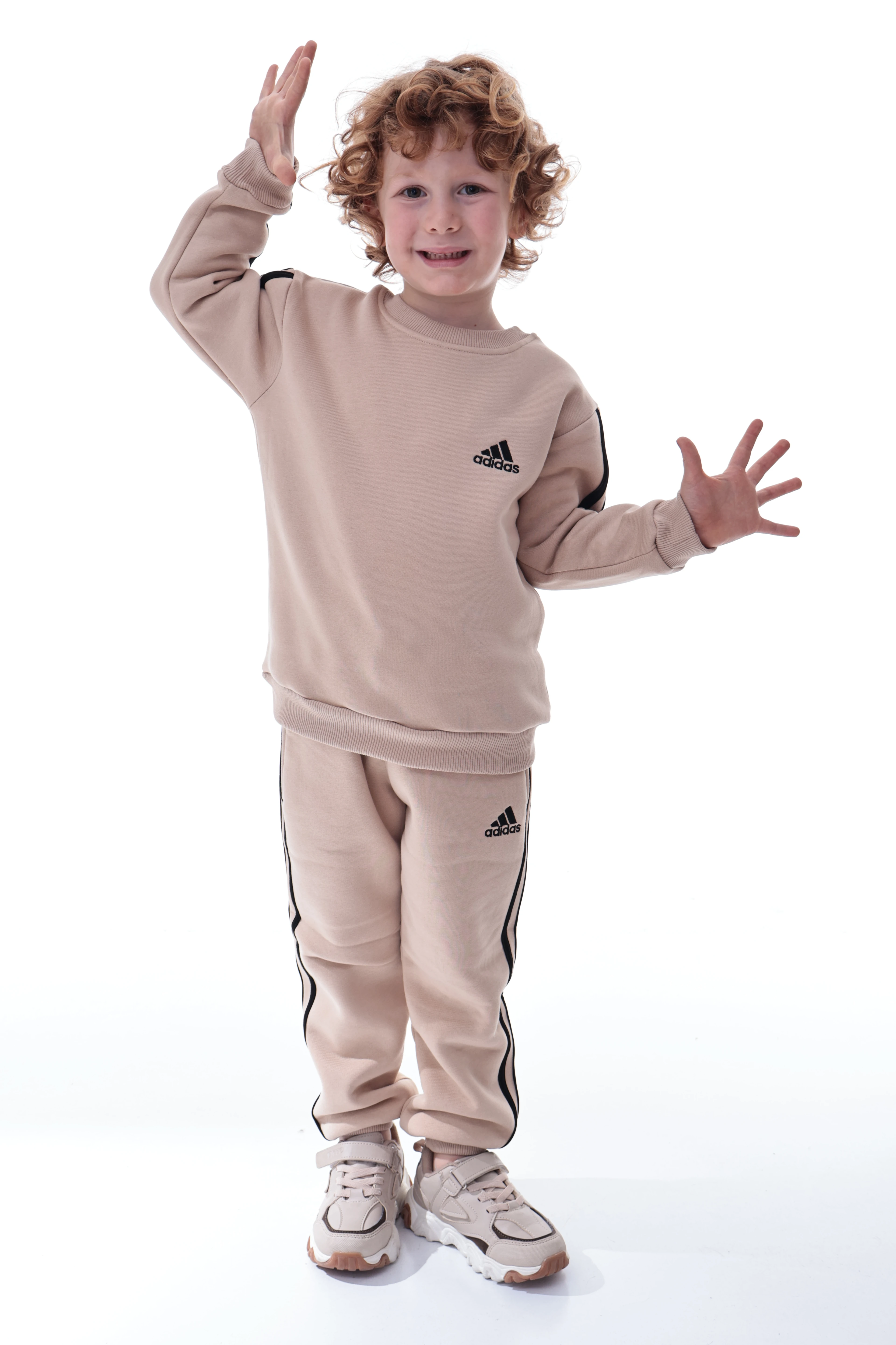 Erkek Çocuk Şeritli Polar Eşofman Takımı – Rahat ve Yumuşak Kumaş